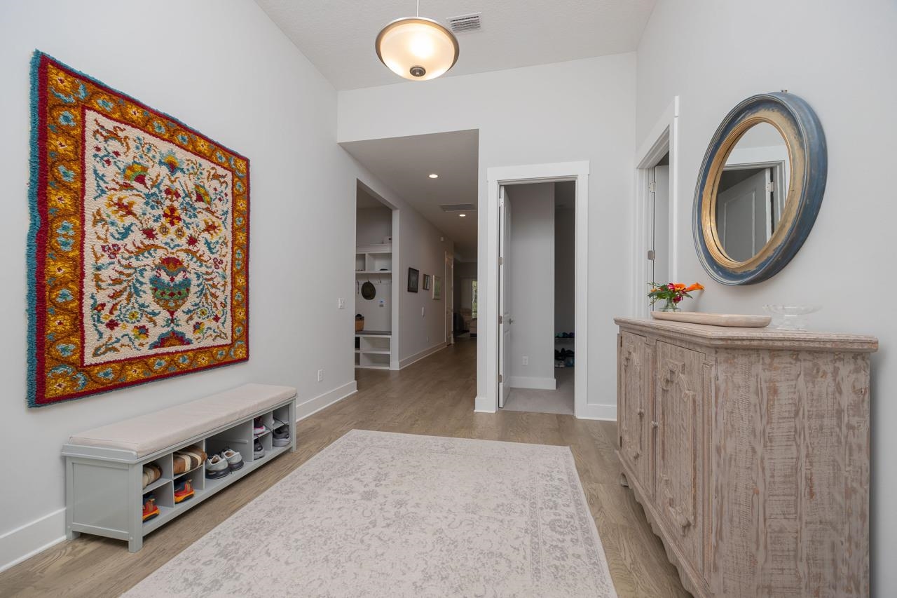 Image 4 of 53 For 34 Arrowwood Dr