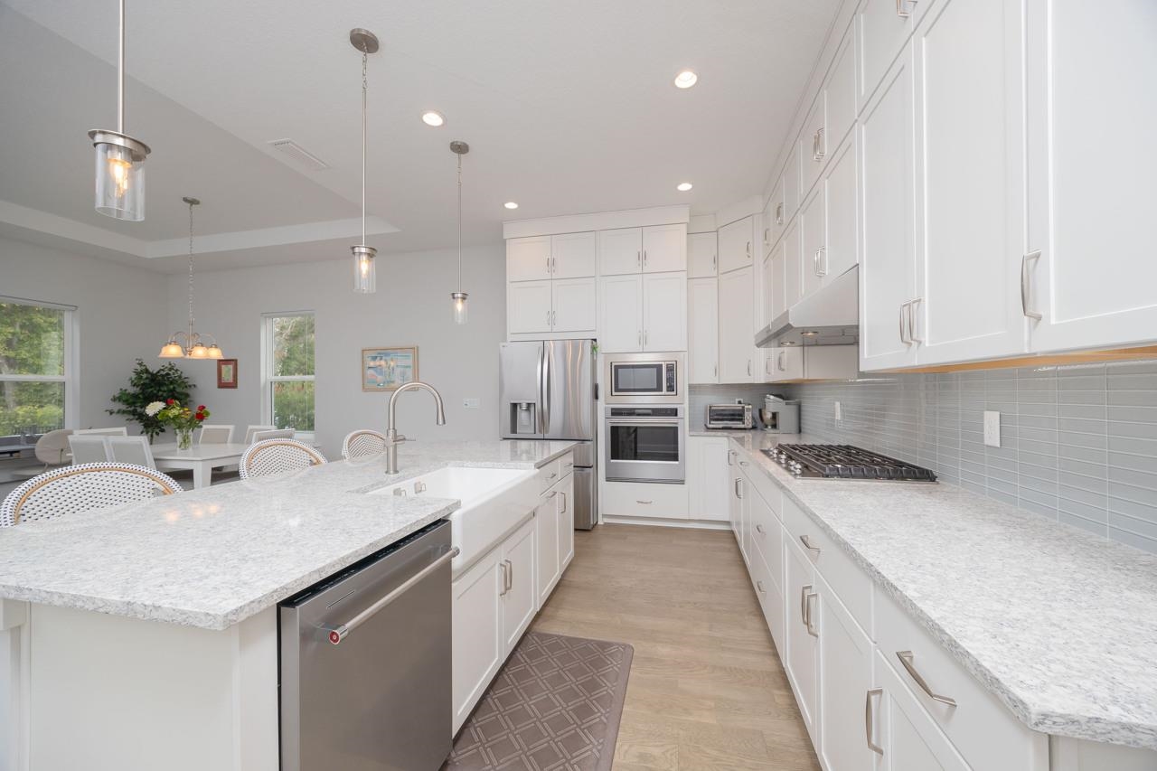 Image 5 of 53 For 34 Arrowwood Dr