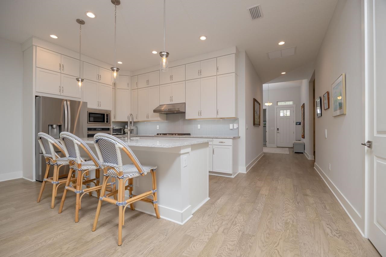 Image 8 of 53 For 34 Arrowwood Dr