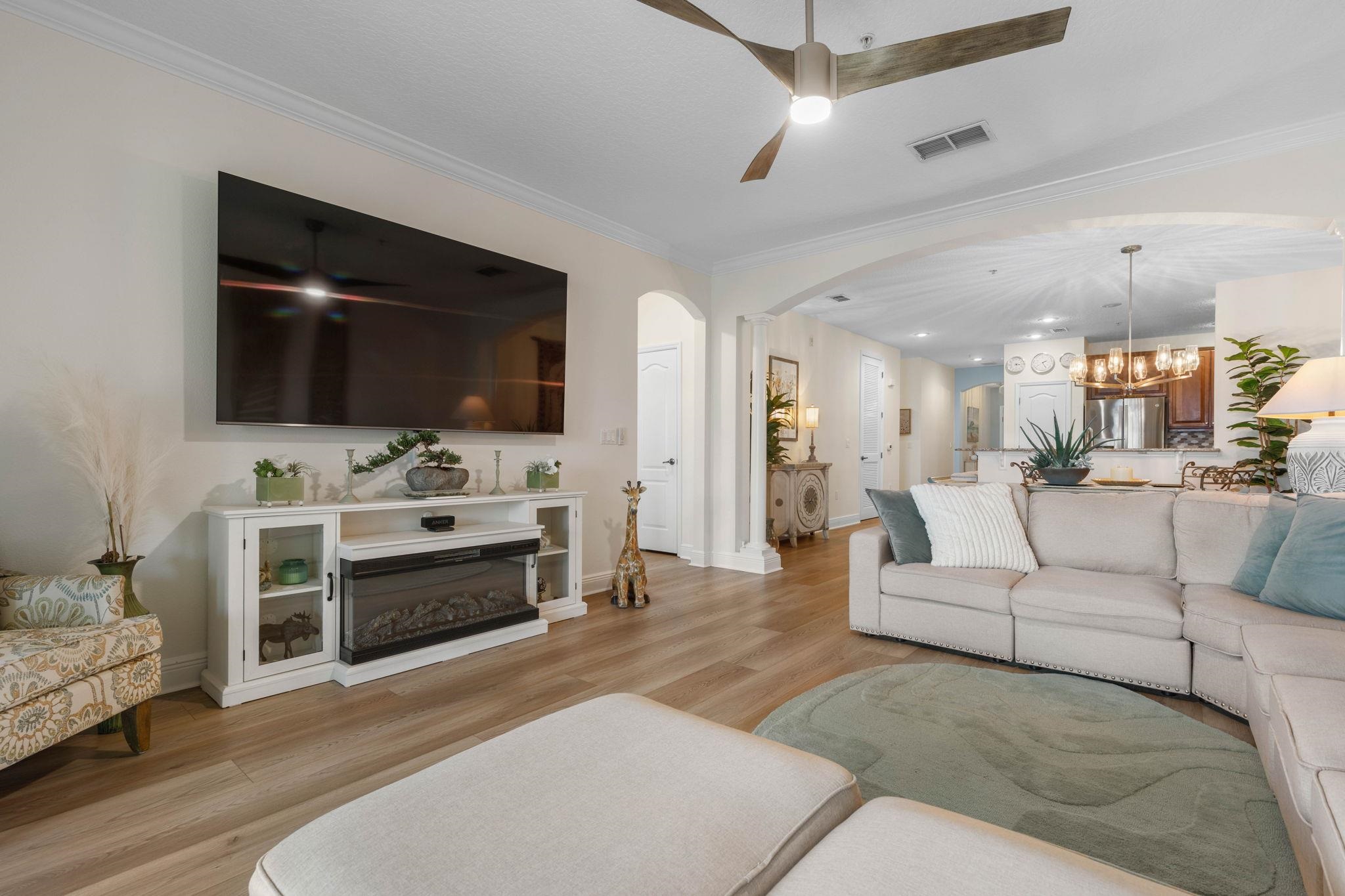 Image 18 of 80 For 55 Riverview Bnd  2033