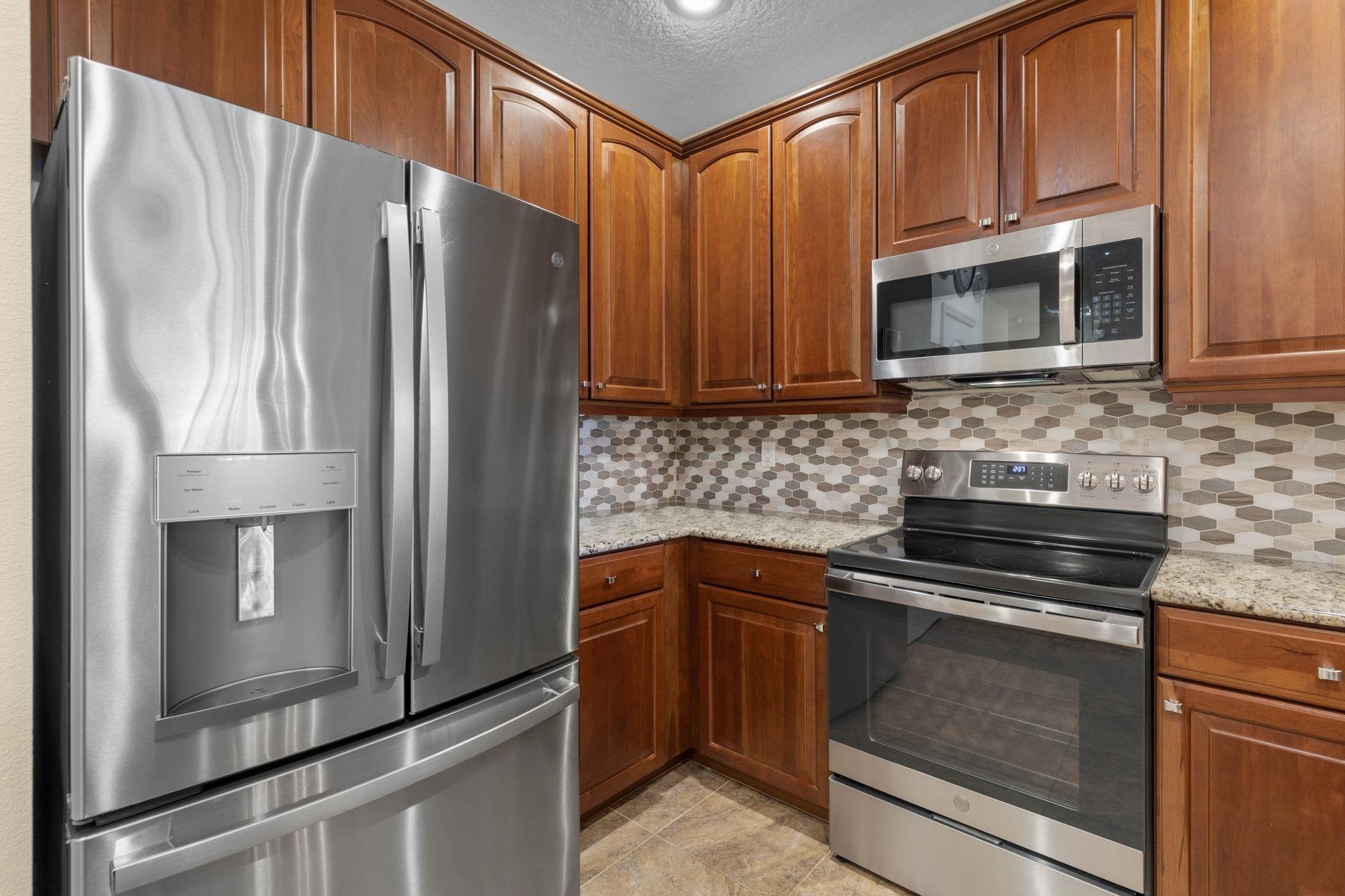 Image 23 of 80 For 55 Riverview Bnd  2033