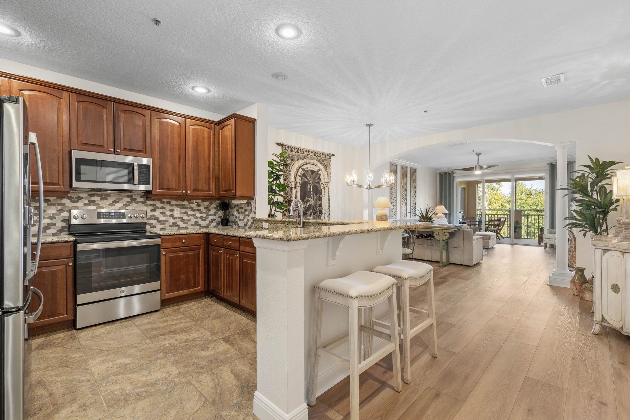 Image 9 of 80 For 55 Riverview Bnd  2033