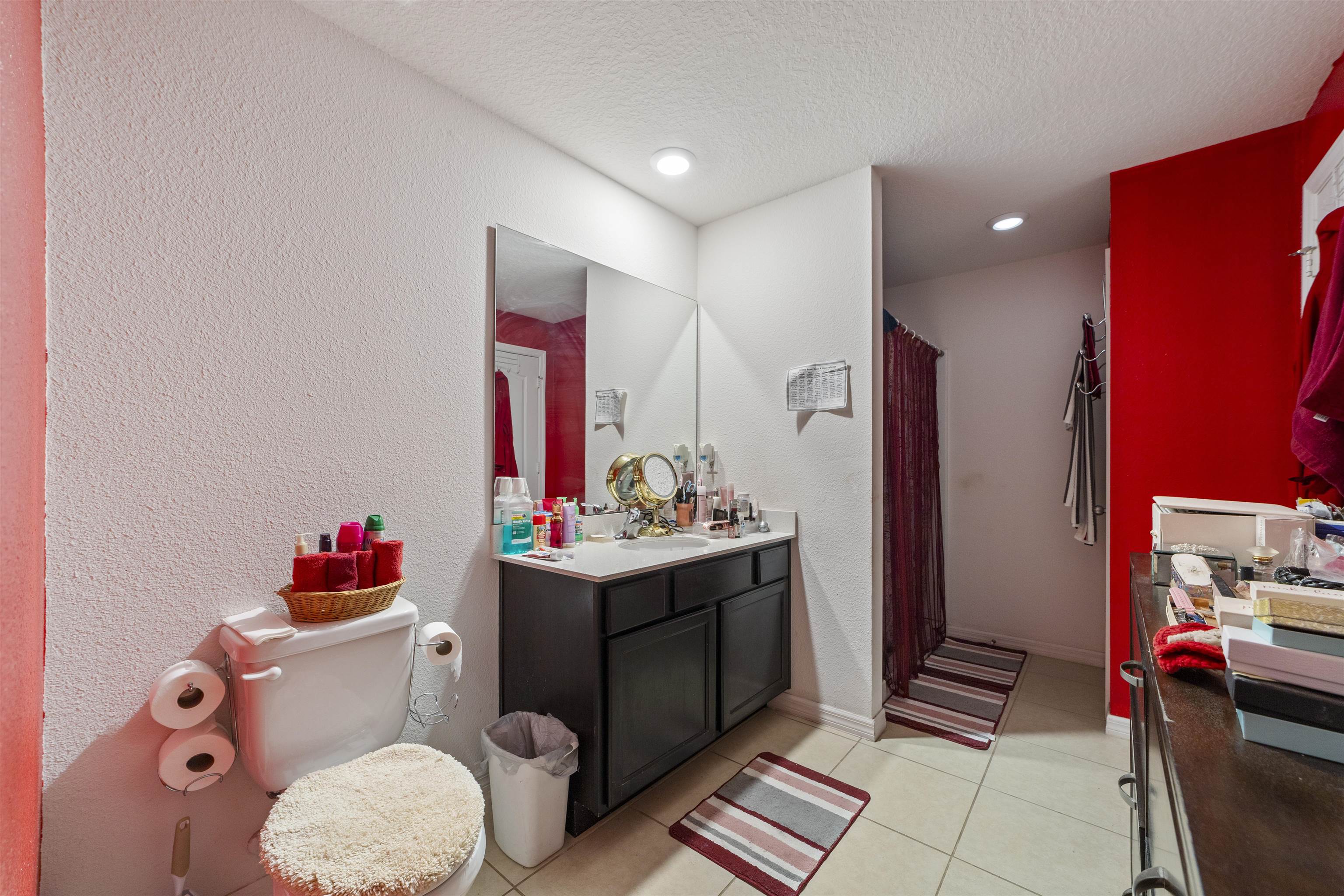 Image 32 of 51 For 50 Ullian Trl