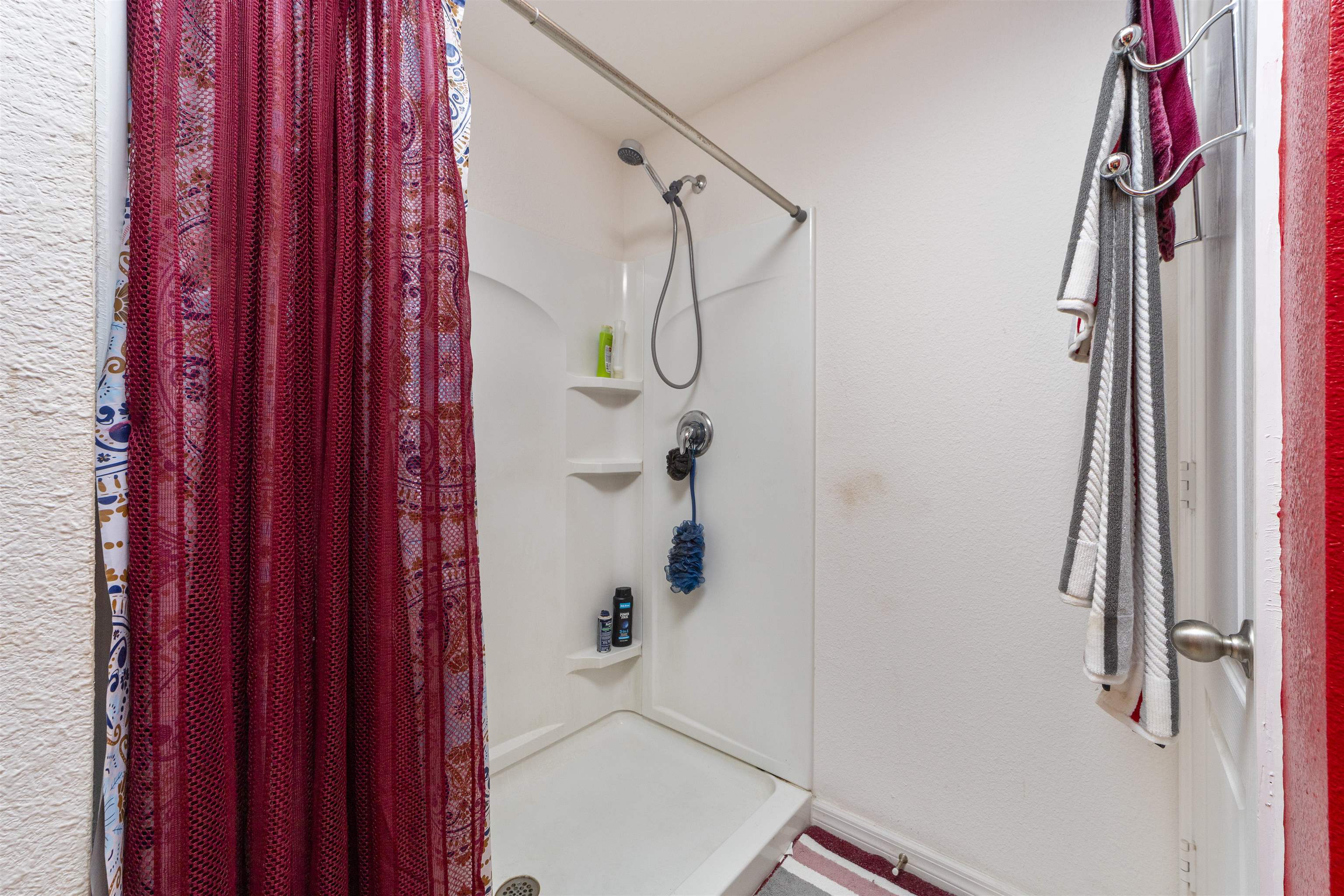 Image 33 of 51 For 50 Ullian Trl