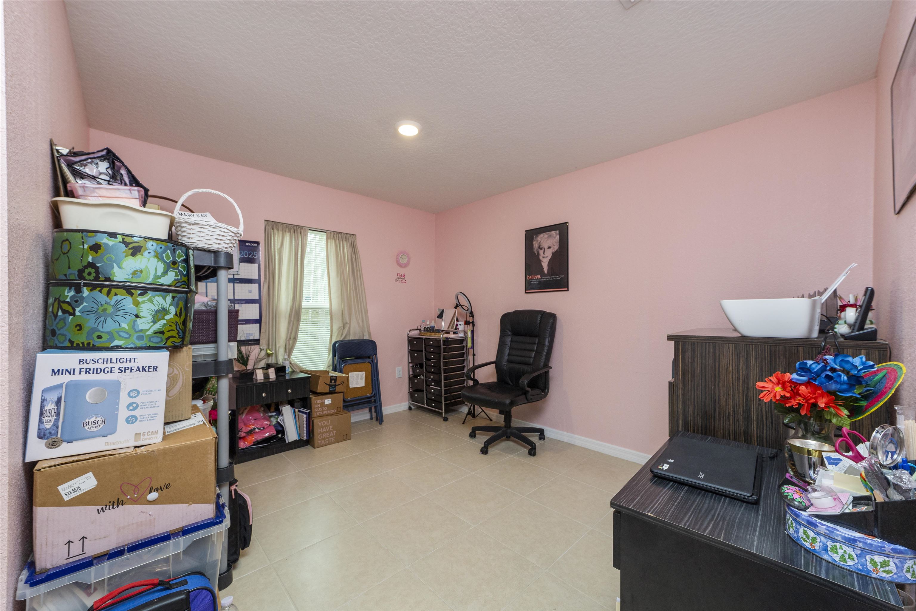 Image 35 of 51 For 50 Ullian Trl