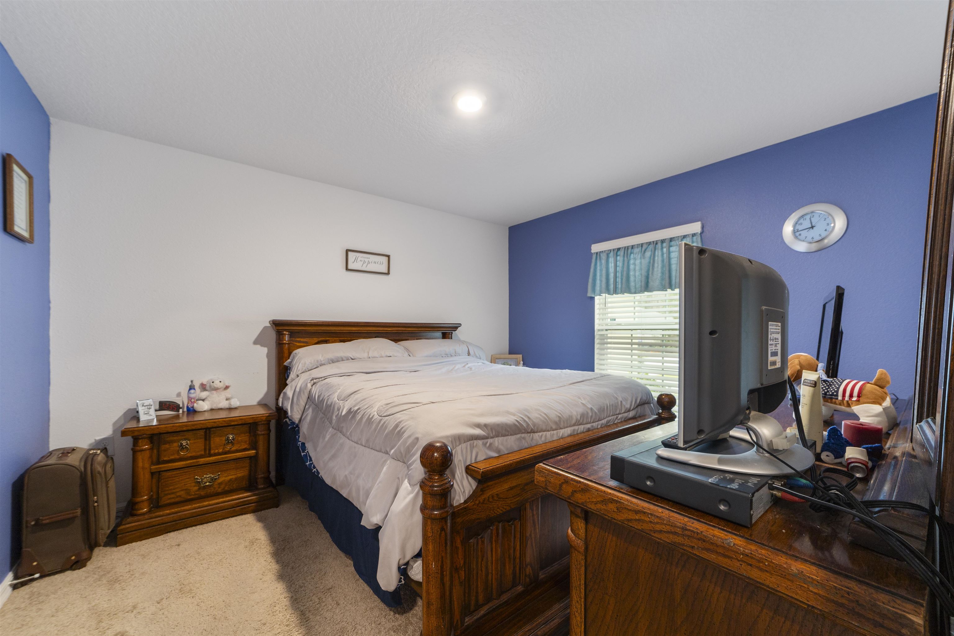 Image 40 of 51 For 50 Ullian Trl