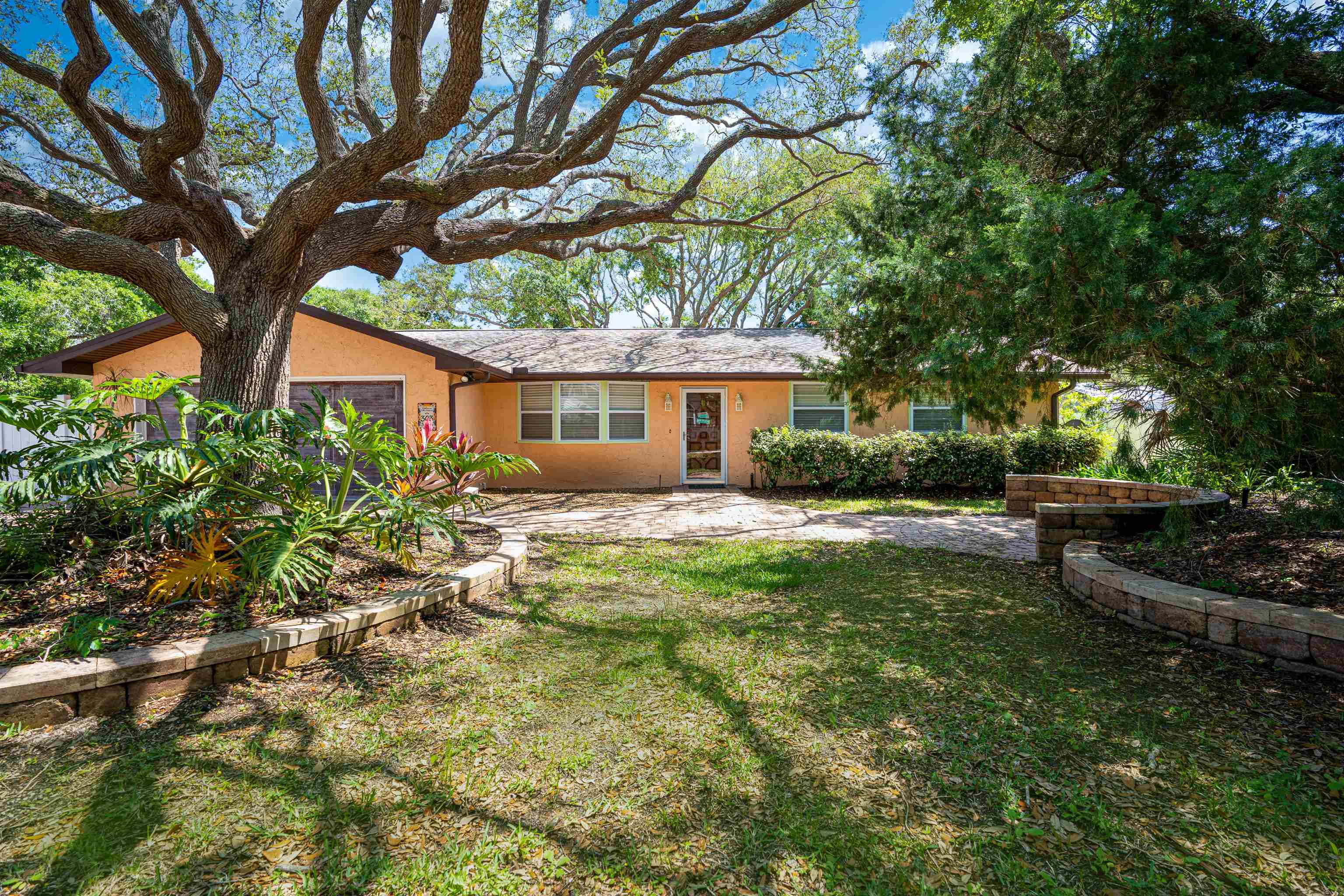 Details for 303 Third St, St Augustine, FL 32084