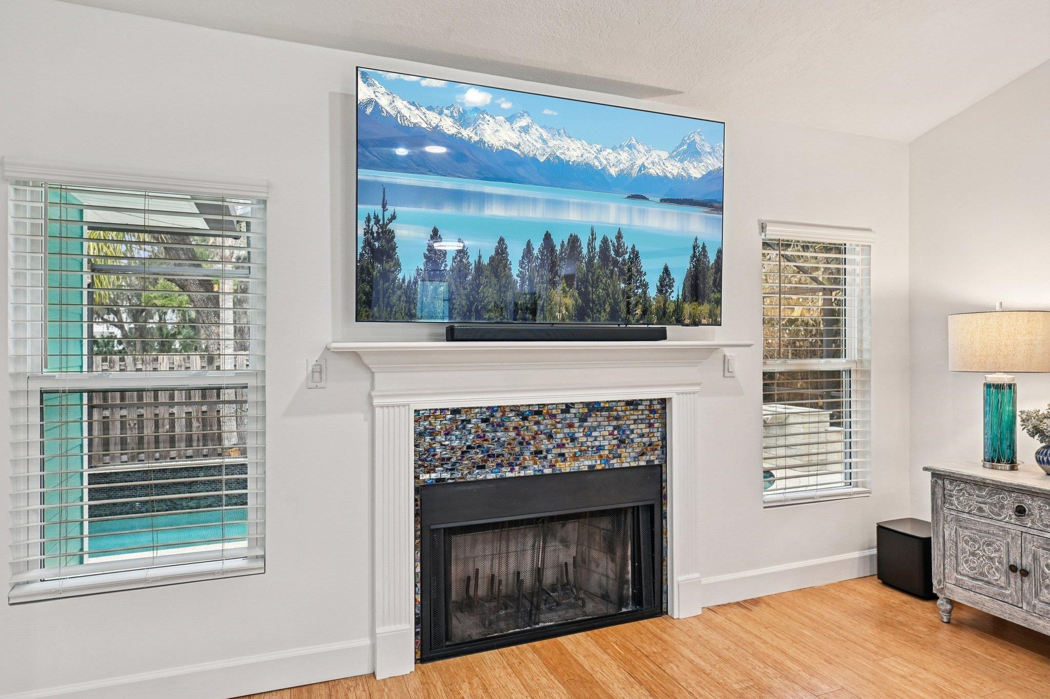 Image 10 of 68 For 6364 Putnam St