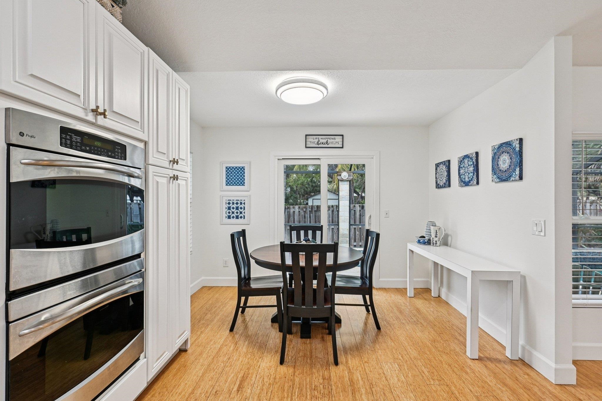 Image 13 of 68 For 6364 Putnam St