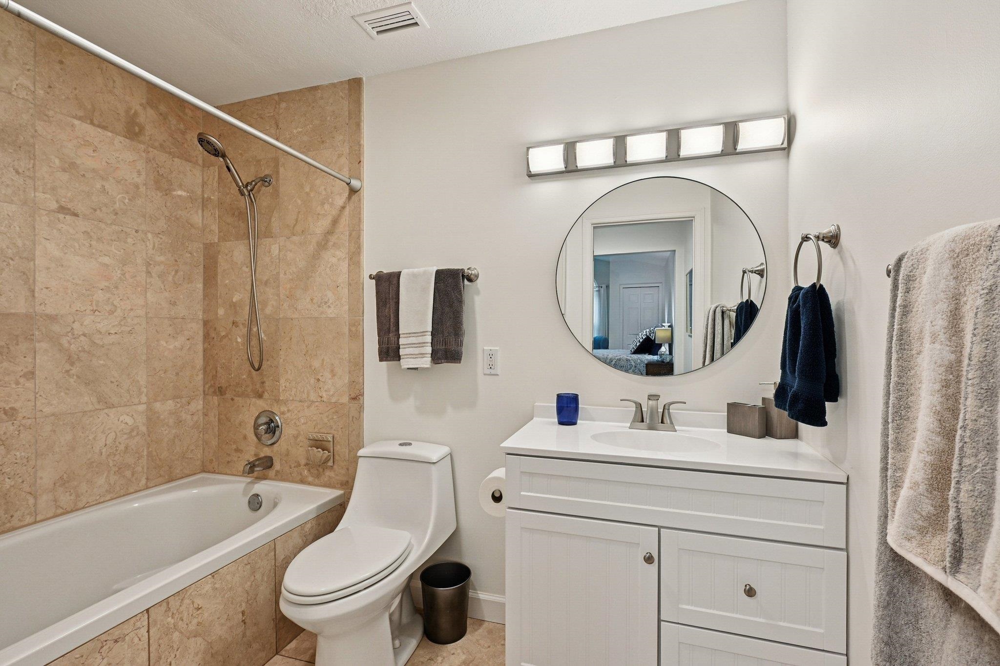 Image 37 of 68 For 6364 Putnam St