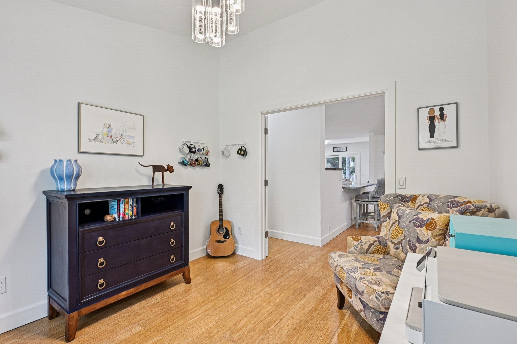 Image 40 of 68 For 6364 Putnam St