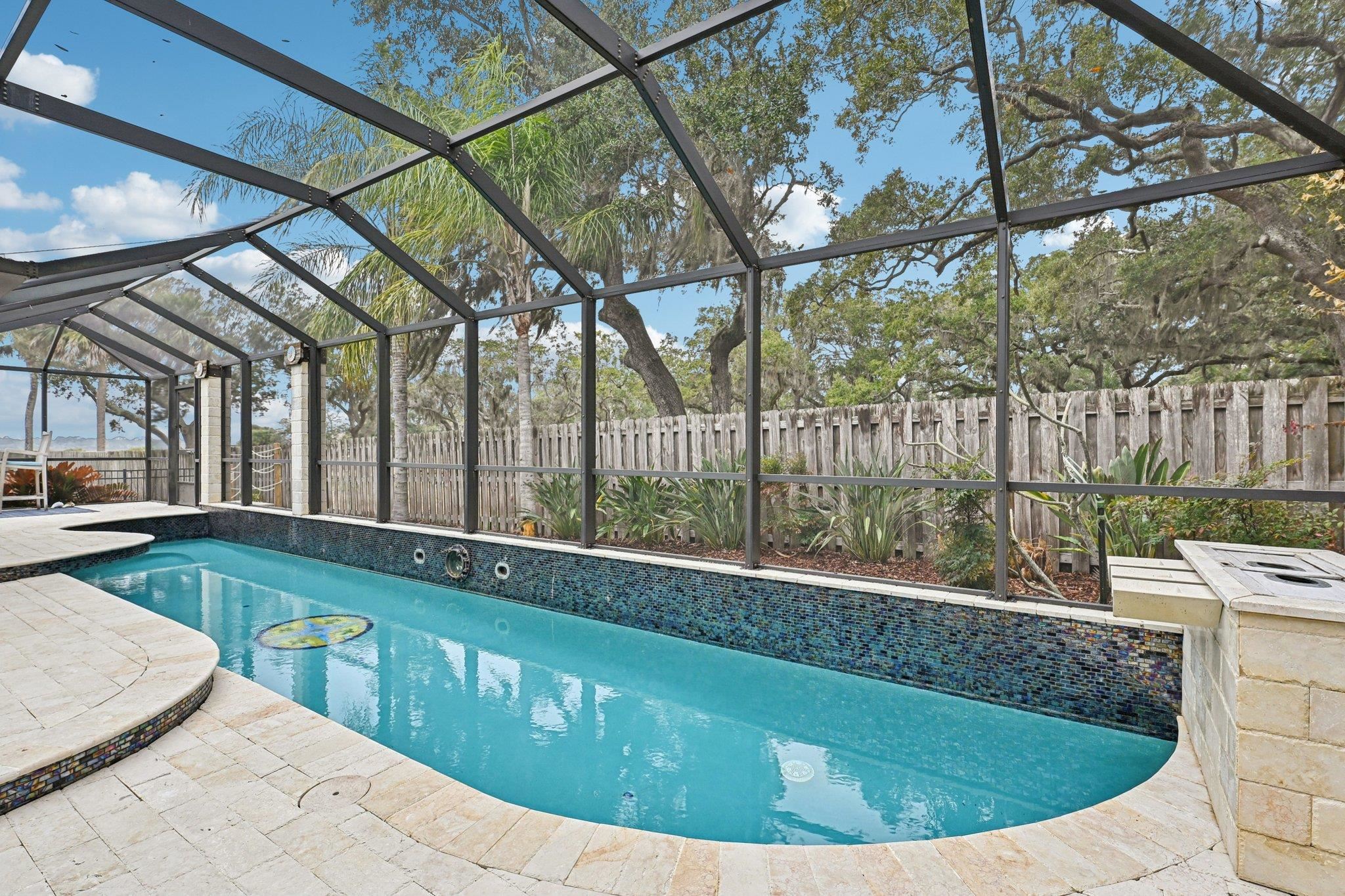 Image 45 of 68 For 6364 Putnam St