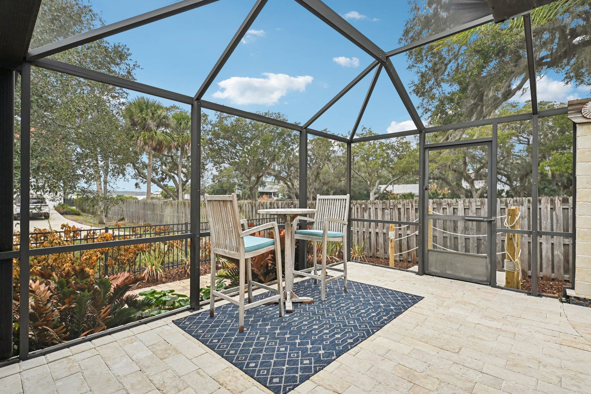 Image 47 of 68 For 6364 Putnam St