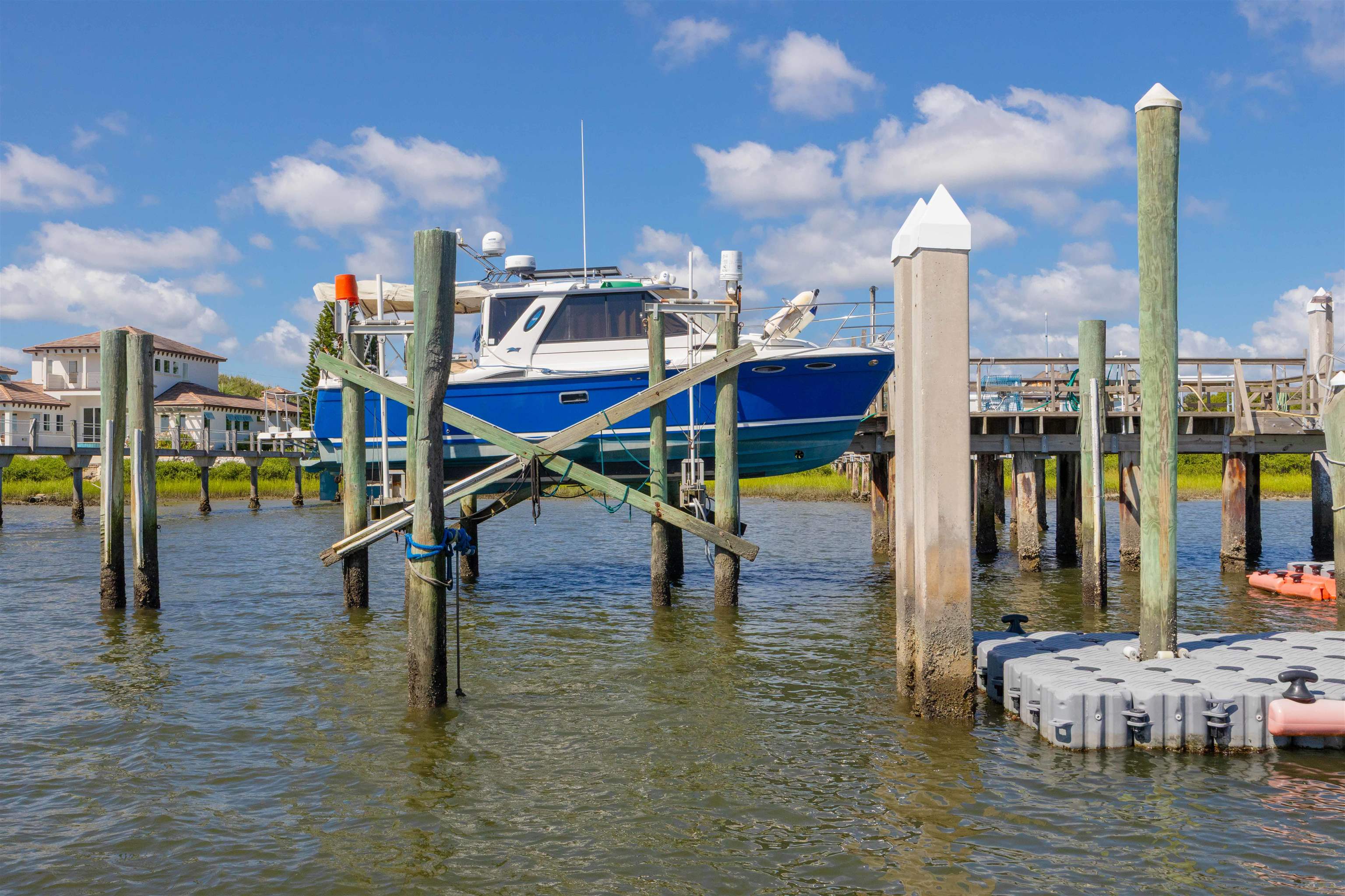 Image 11 of 47 For 124 Inlet Dr.