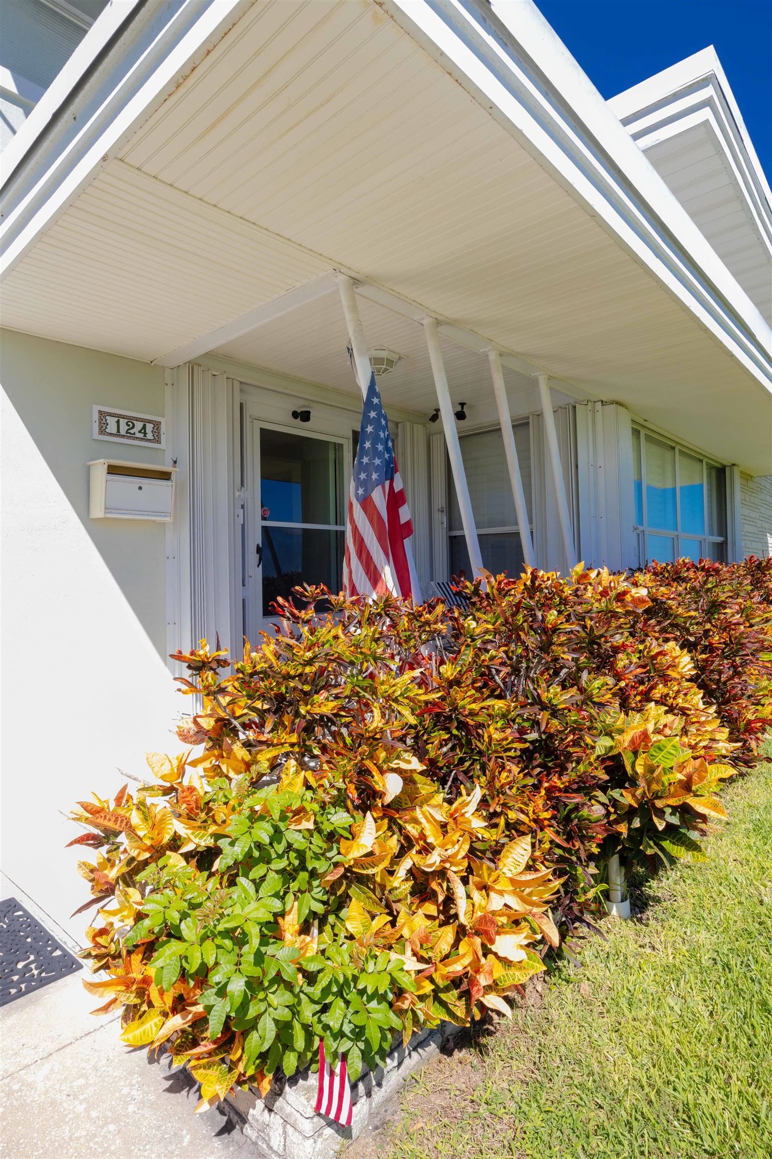 Image 14 of 47 For 124 Inlet Dr.