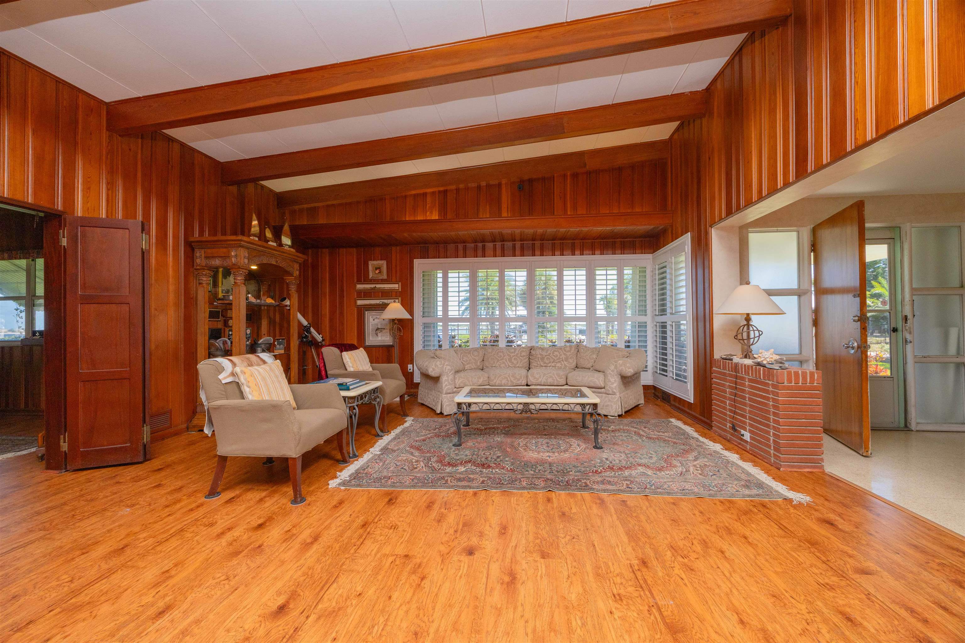 Image 17 of 47 For 124 Inlet Dr.