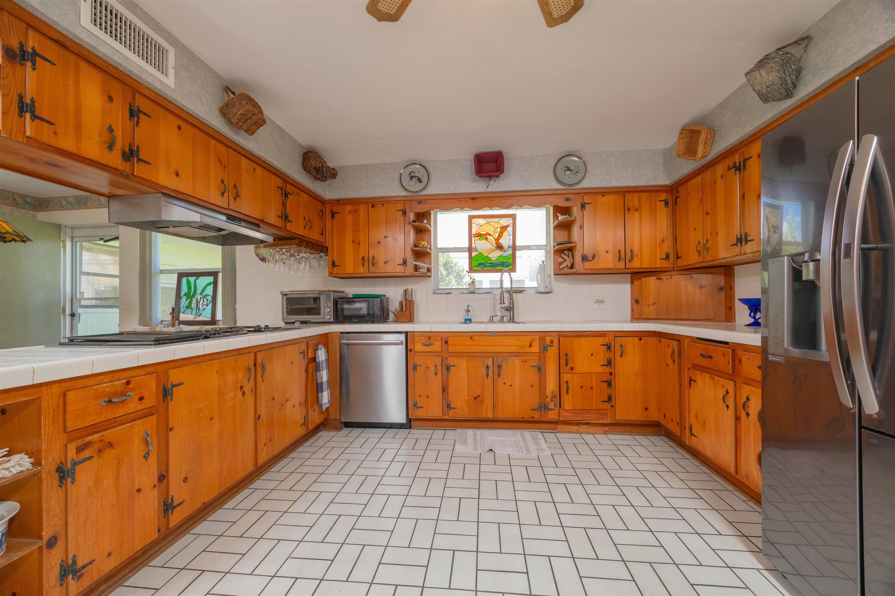 Image 23 of 47 For 124 Inlet Dr.