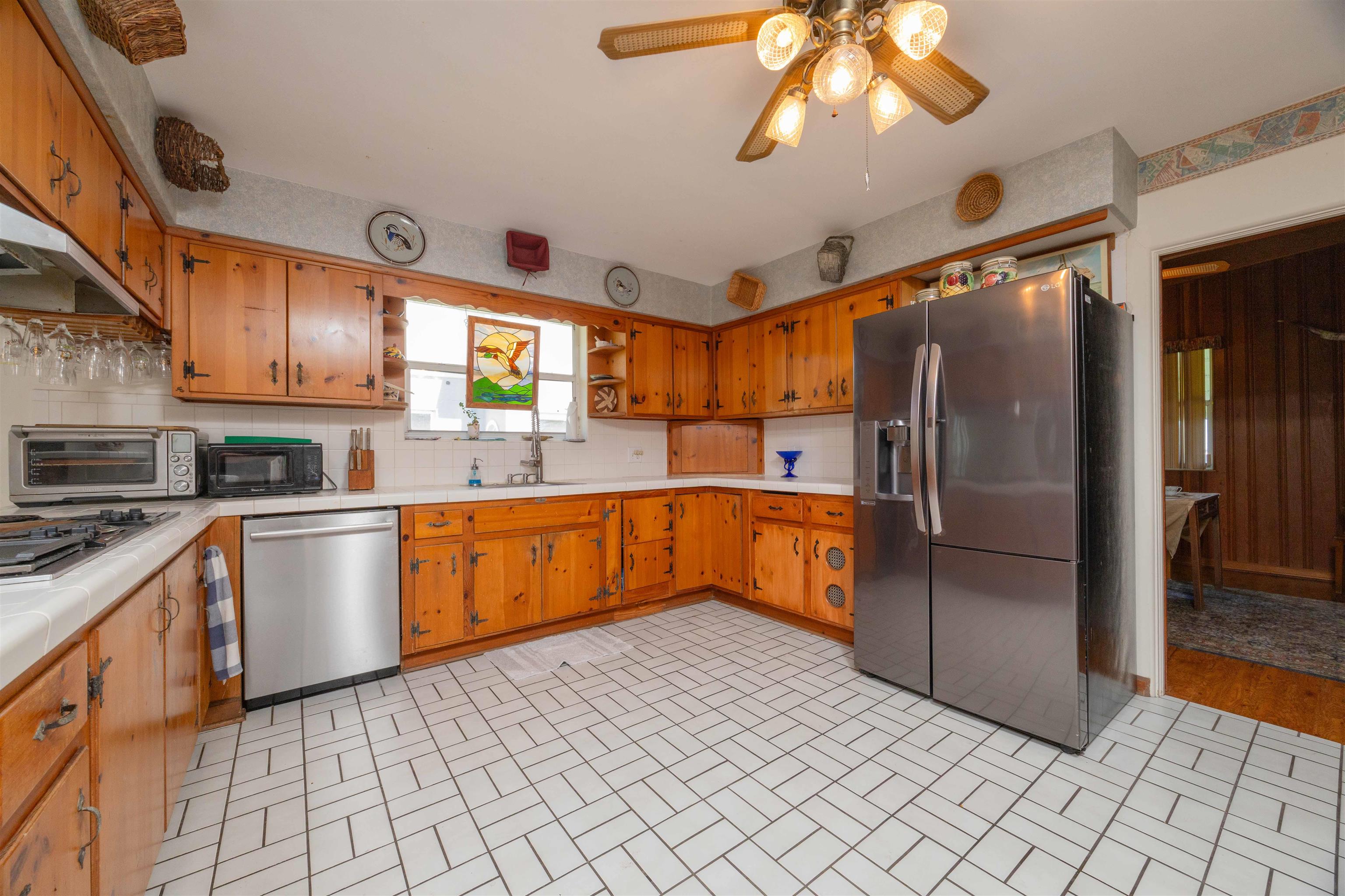 Image 24 of 47 For 124 Inlet Dr.