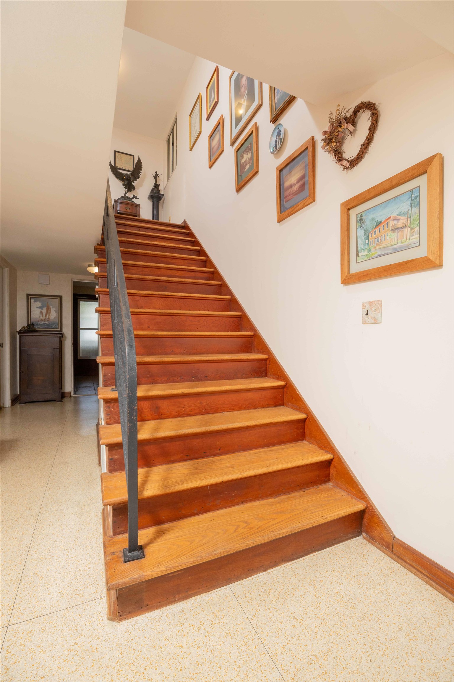 Image 29 of 47 For 124 Inlet Dr.