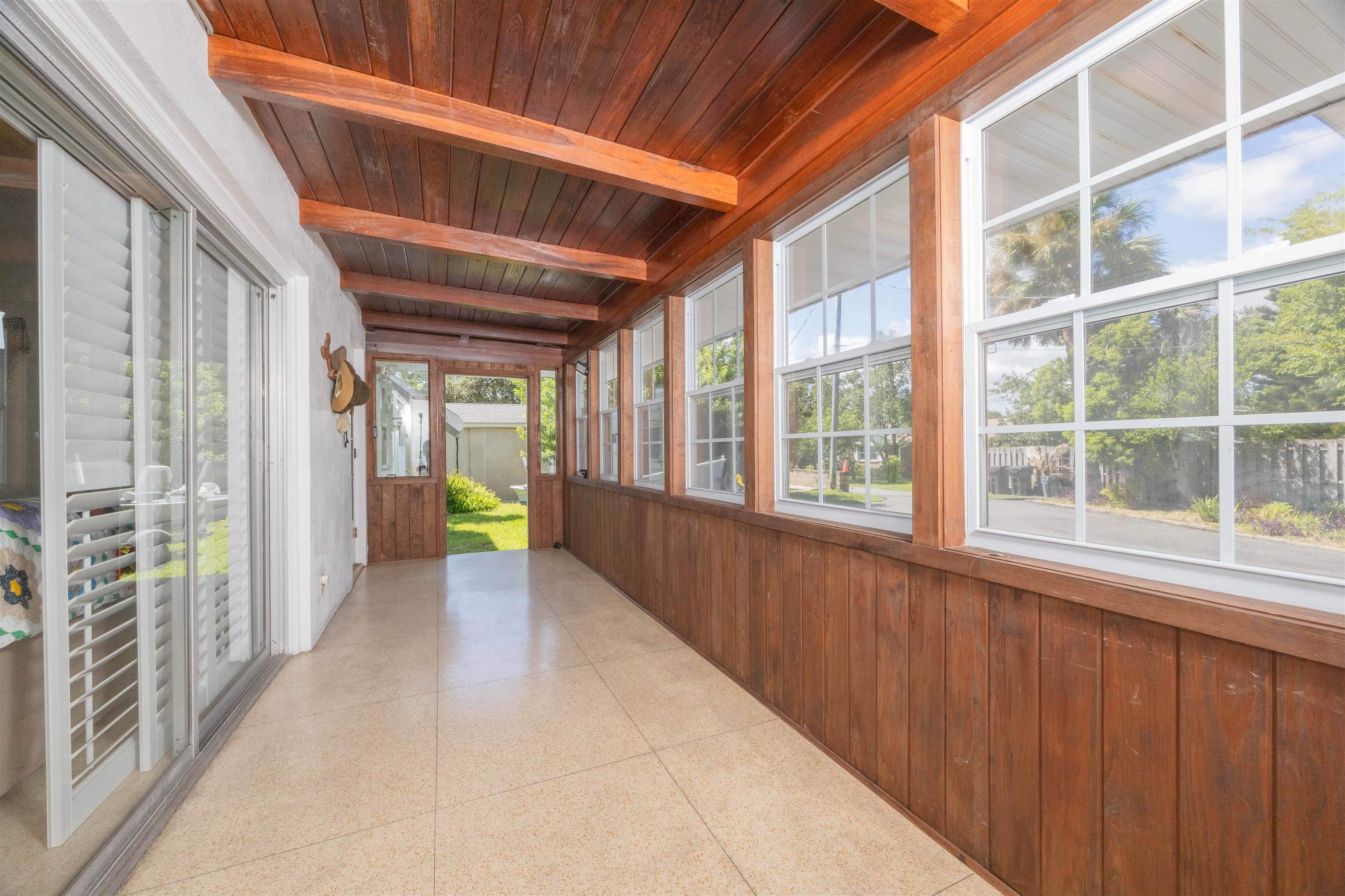 Image 34 of 47 For 124 Inlet Dr.