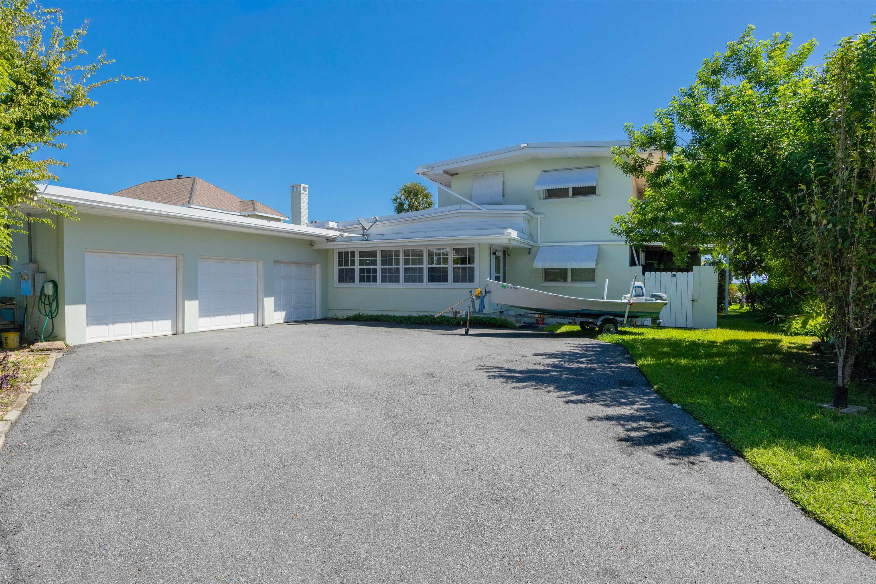 Image 37 of 47 For 124 Inlet Dr.