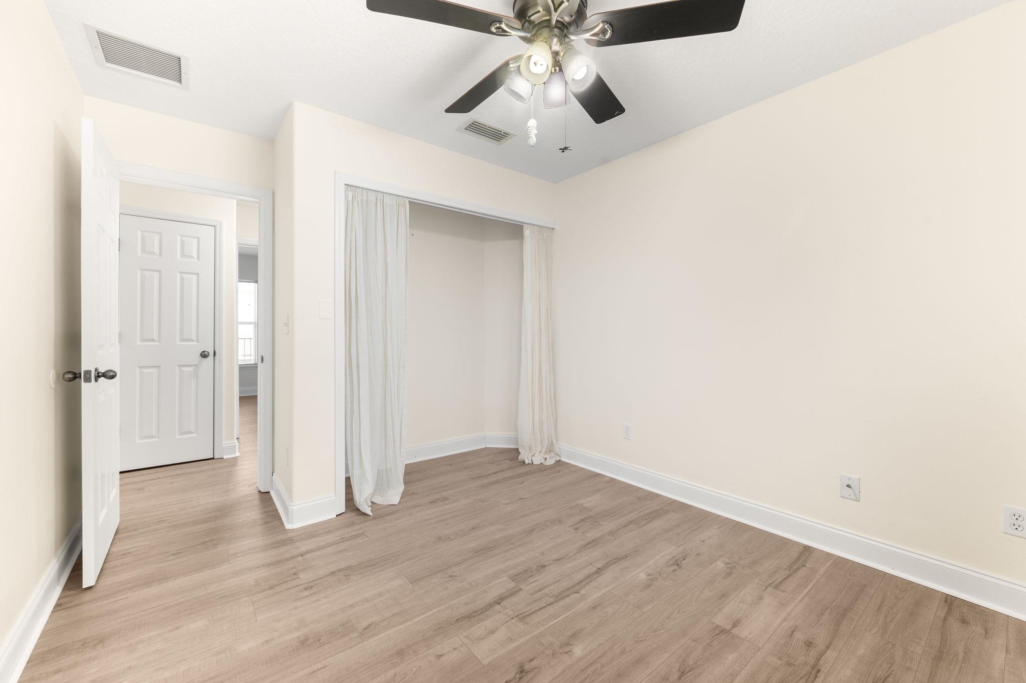 Image 37 of 63 For 4105 Palmetto Bay Dr