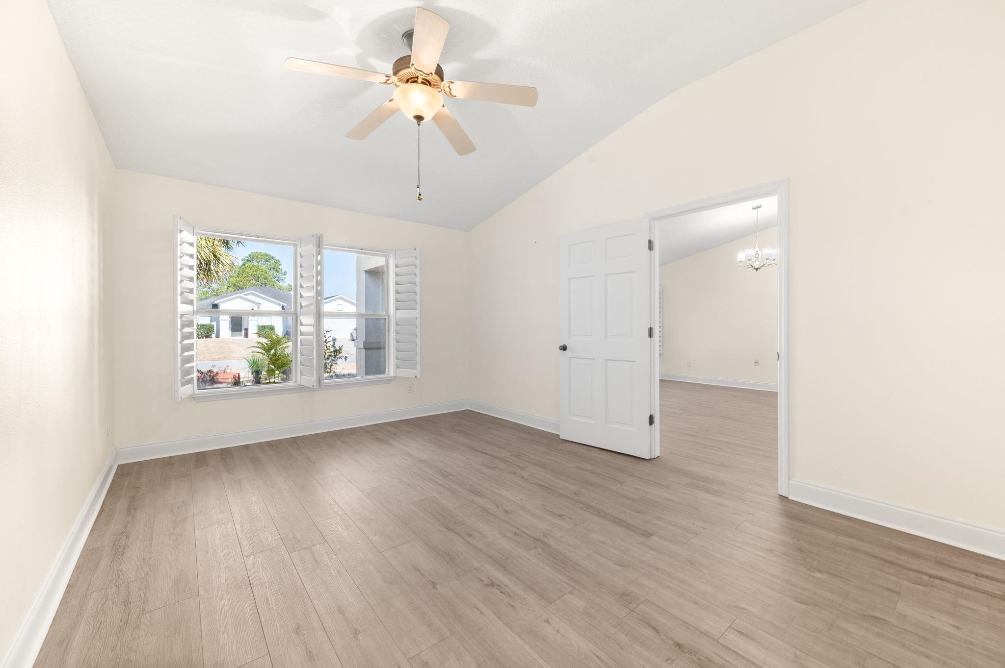 Image 7 of 63 For 4105 Palmetto Bay Dr