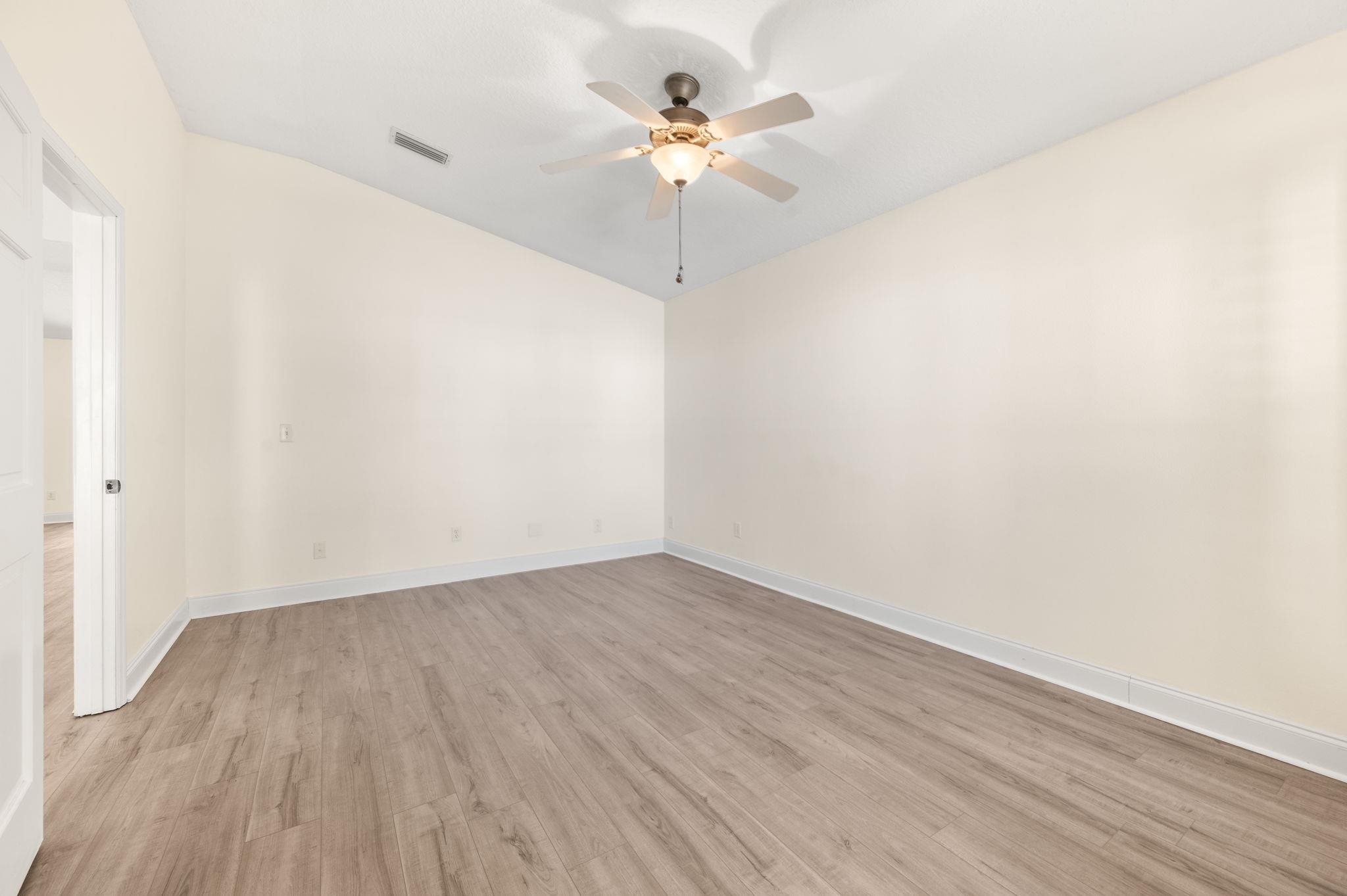 Image 9 of 63 For 4105 Palmetto Bay Dr