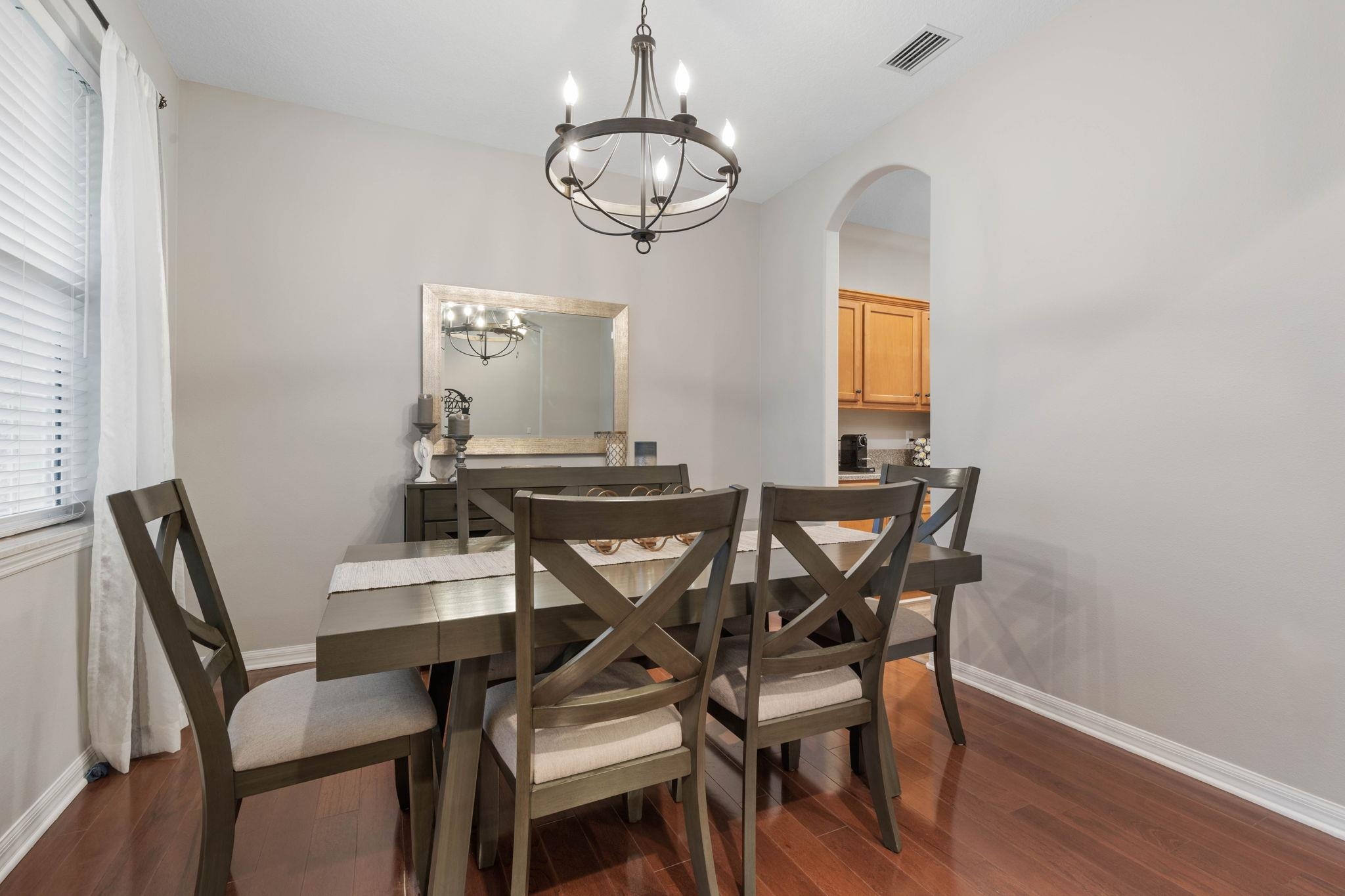 Image 10 of 54 For 21 Whitehall Ct