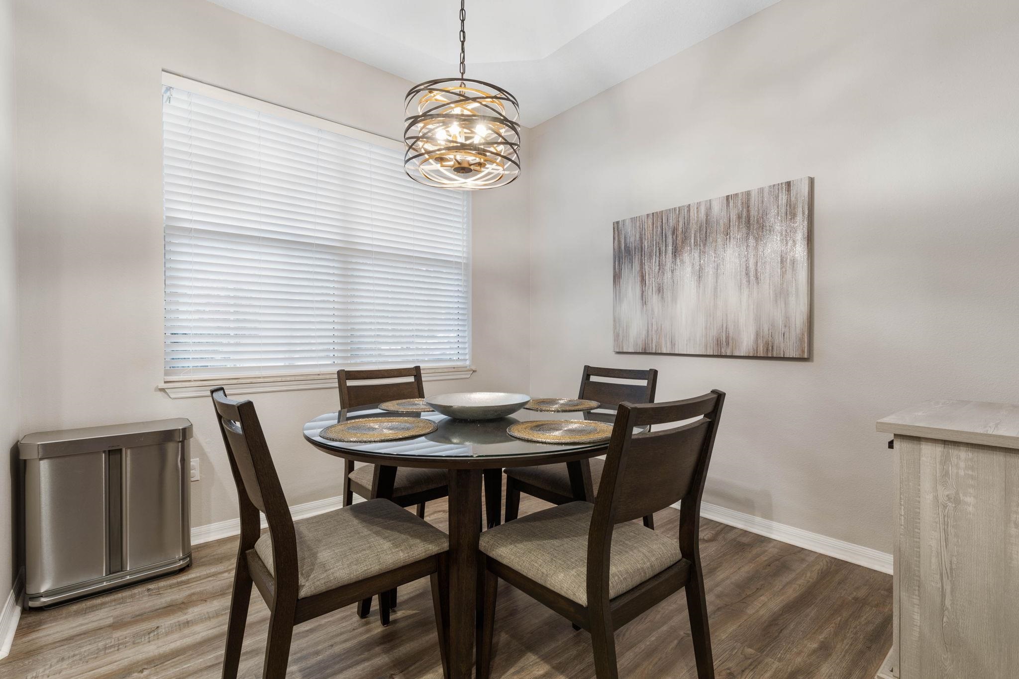 Image 19 of 54 For 21 Whitehall Ct