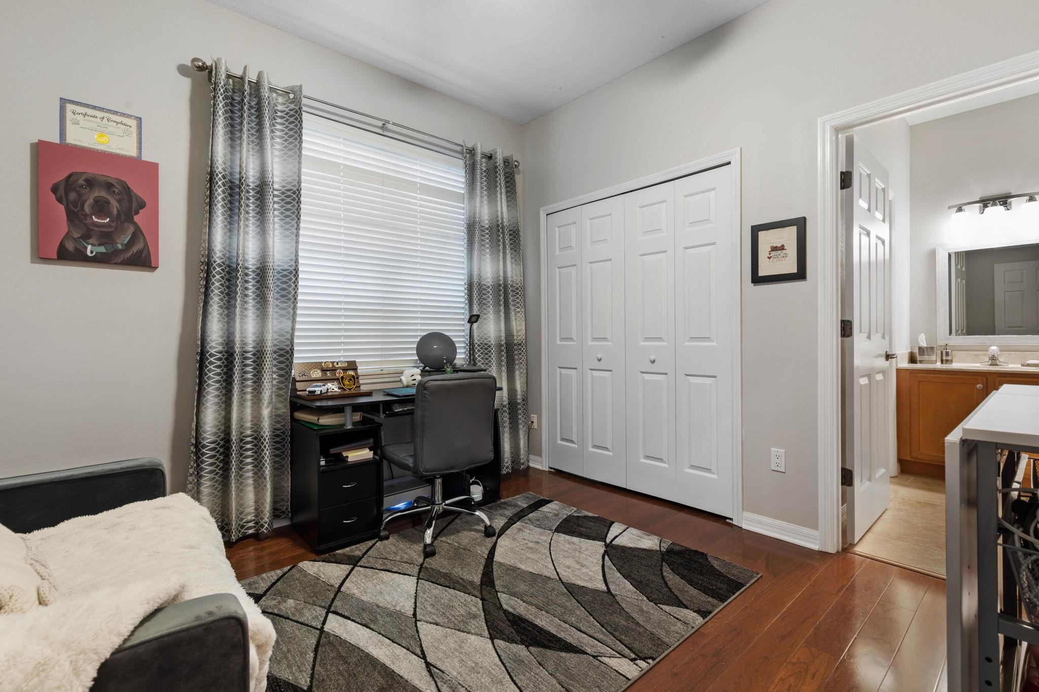 Image 33 of 54 For 21 Whitehall Ct