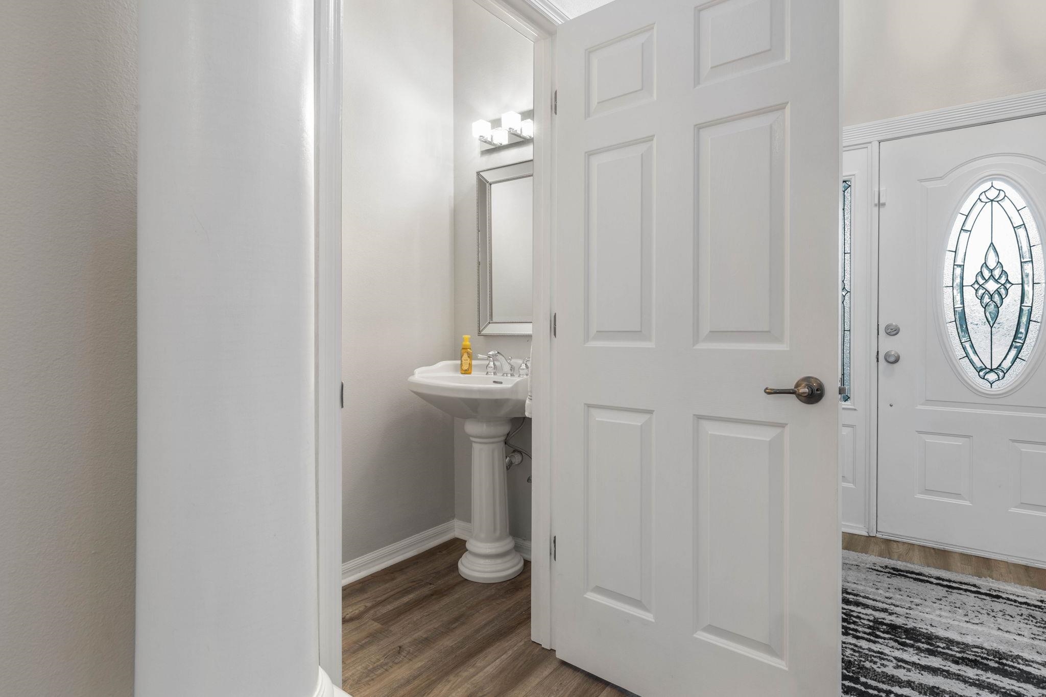 Image 35 of 54 For 21 Whitehall Ct