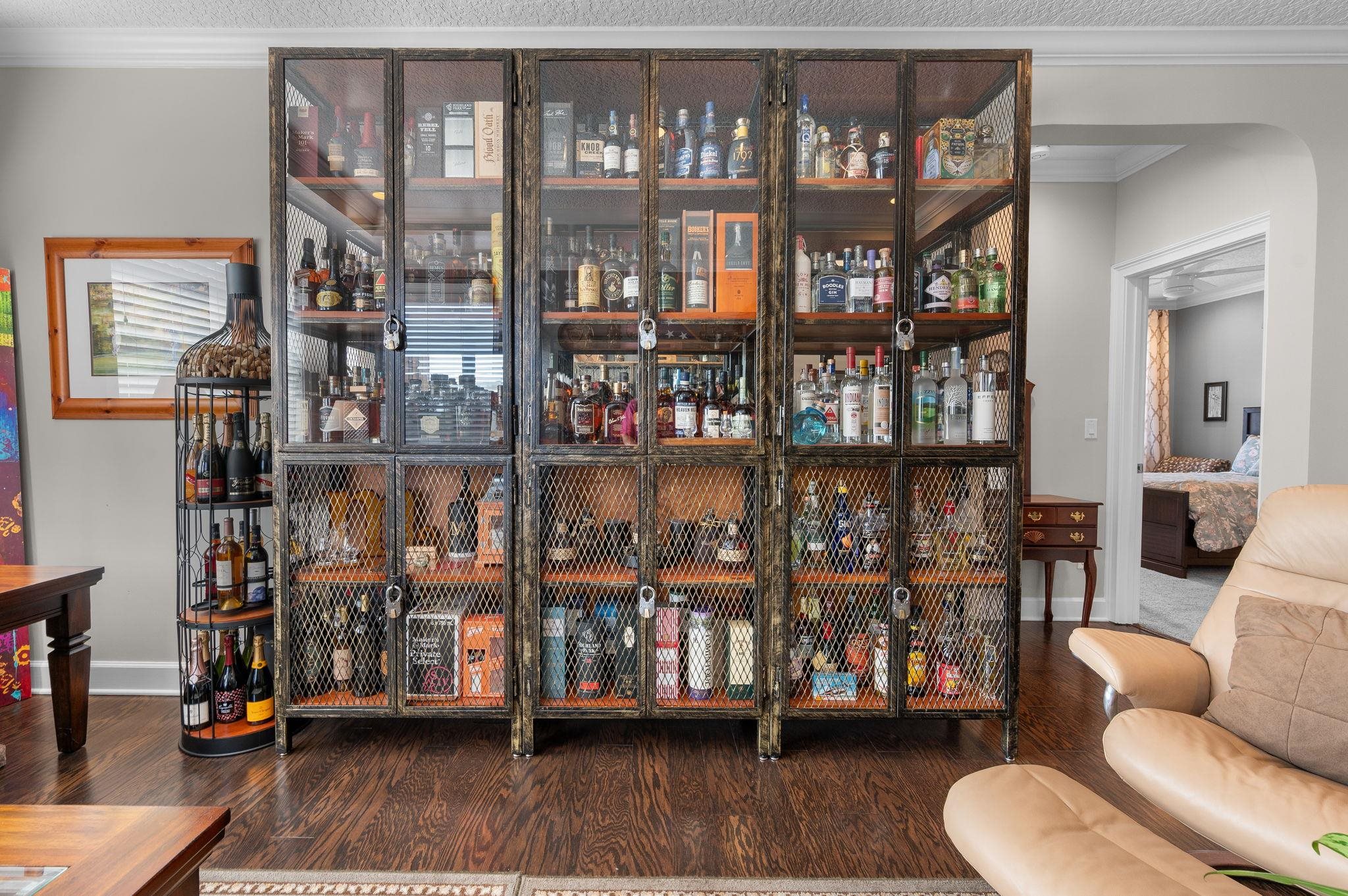 Image 54 of 92 For 168 Spanish Marsh Dr