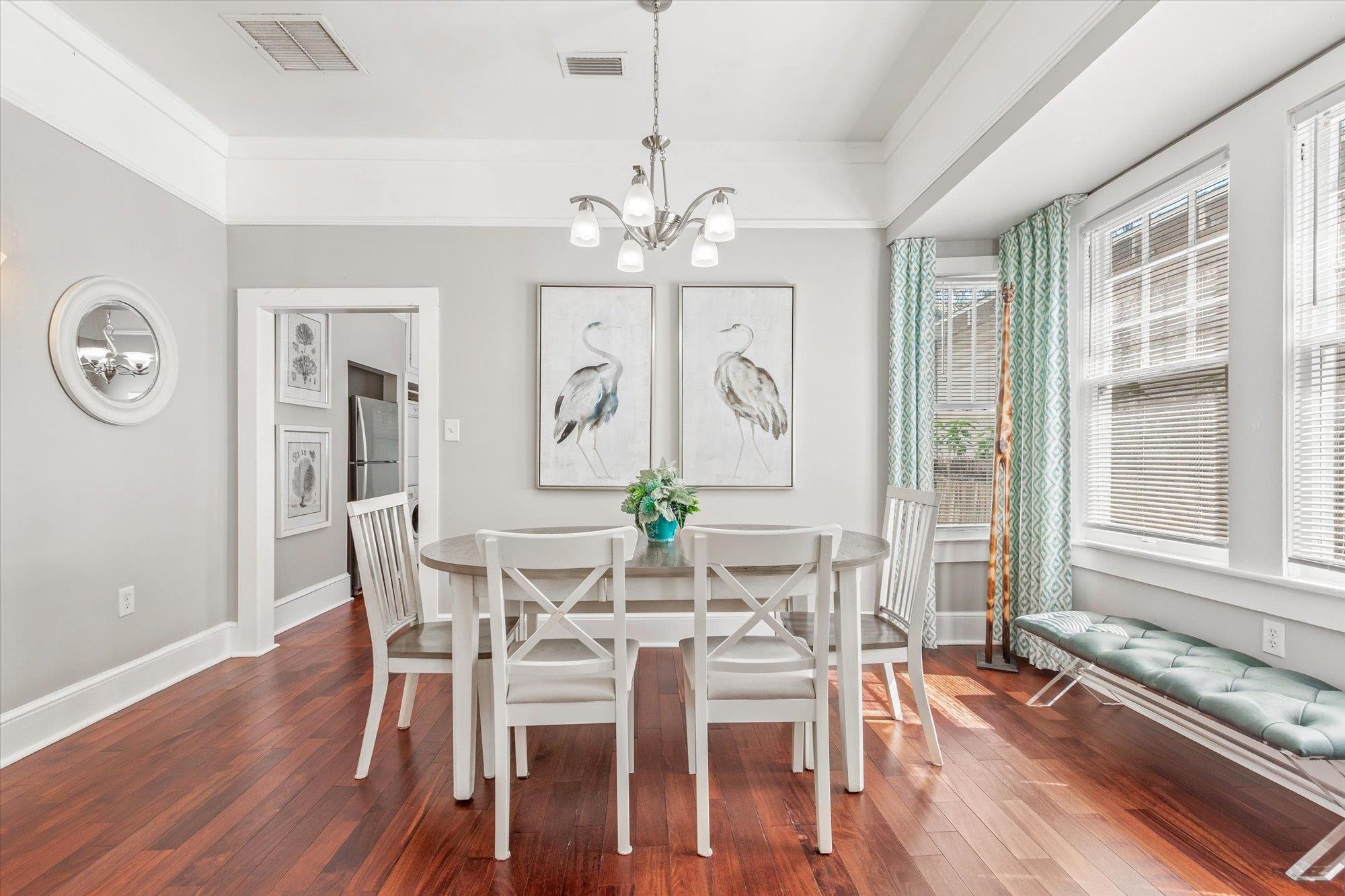 Image 12 of 37 For 54 Grove Avenue