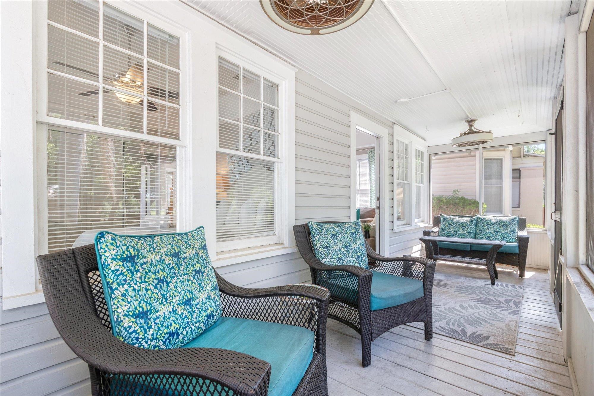 Image 7 of 37 For 54 Grove Avenue