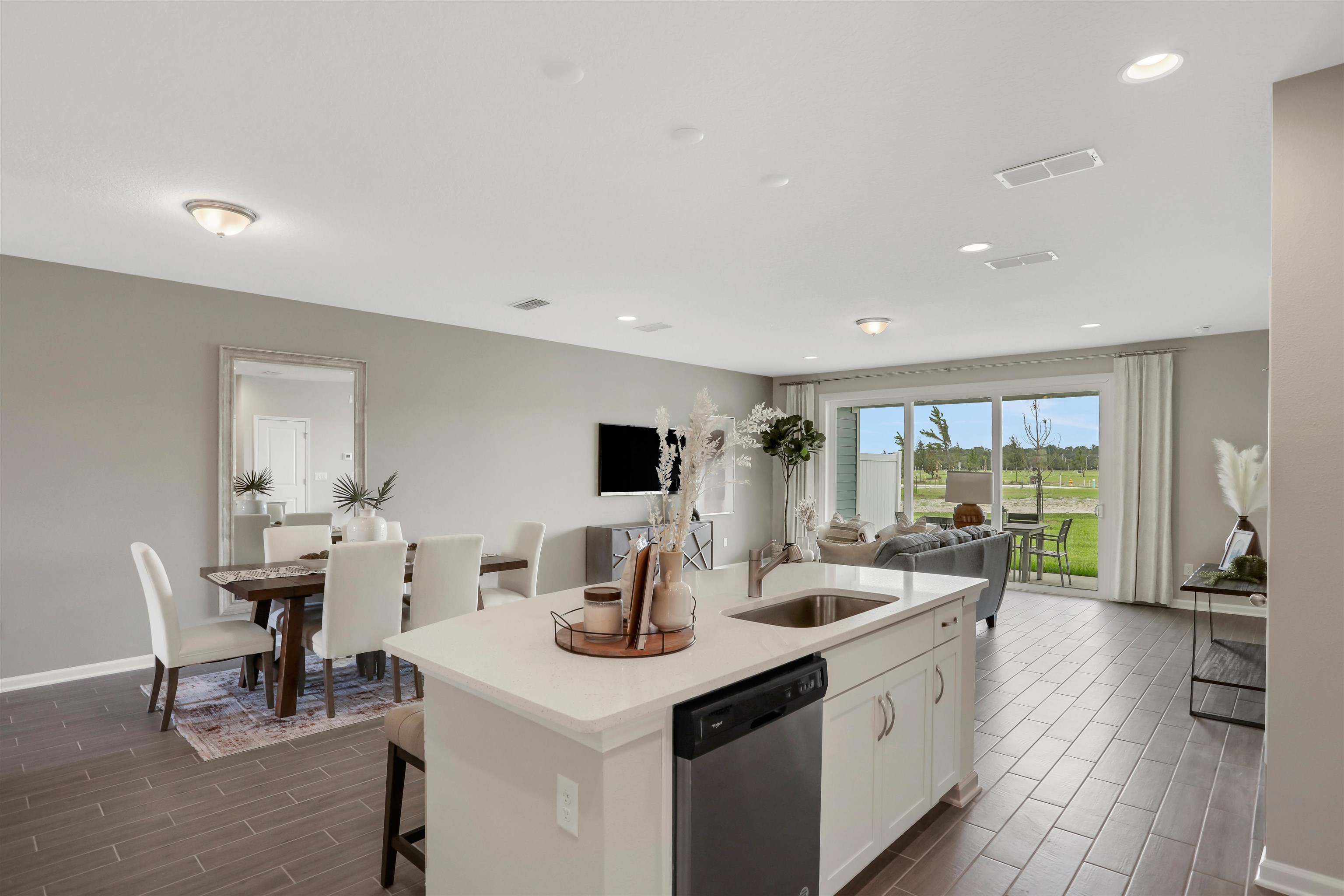 Image 23 of 31 For 823 Cherry Elm Dr (model Home)