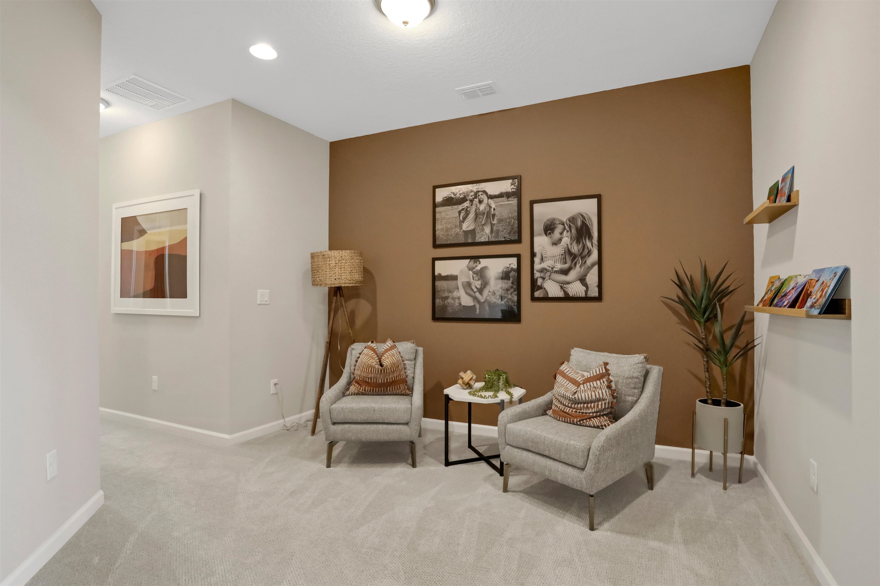 Image 5 of 31 For 823 Cherry Elm Dr (model Home)