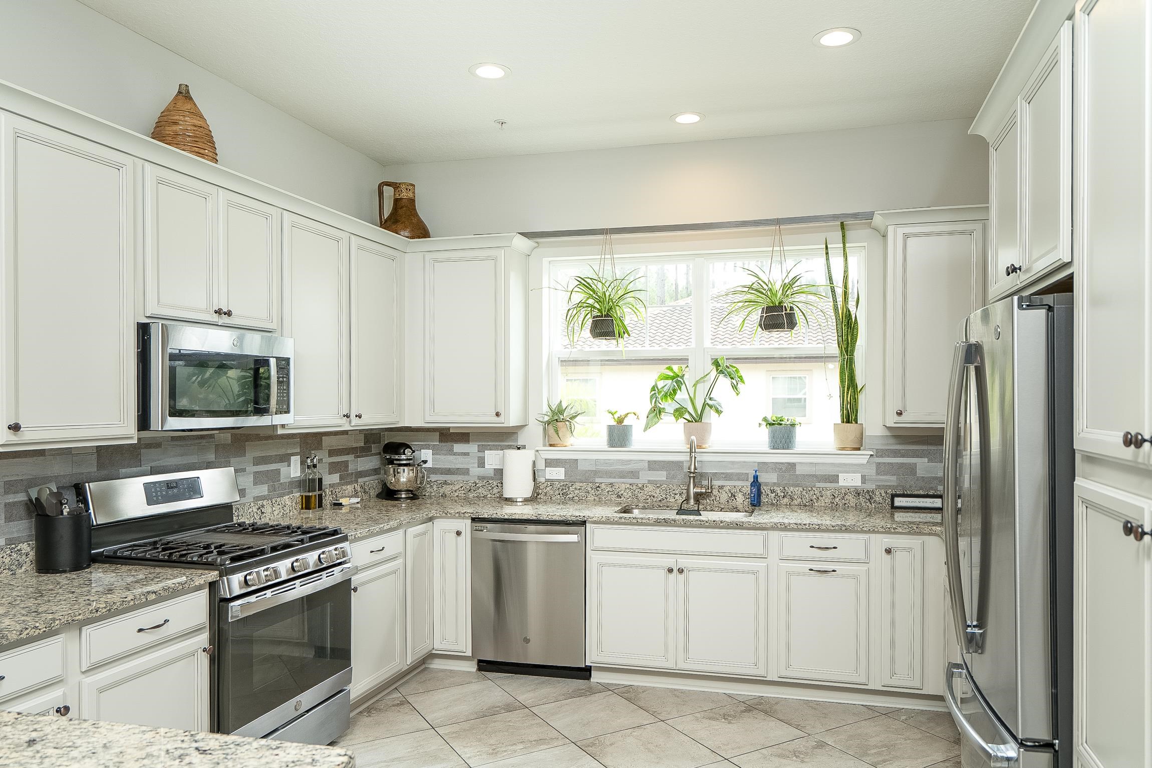 Image 12 of 47 For 107 Canyon Trail