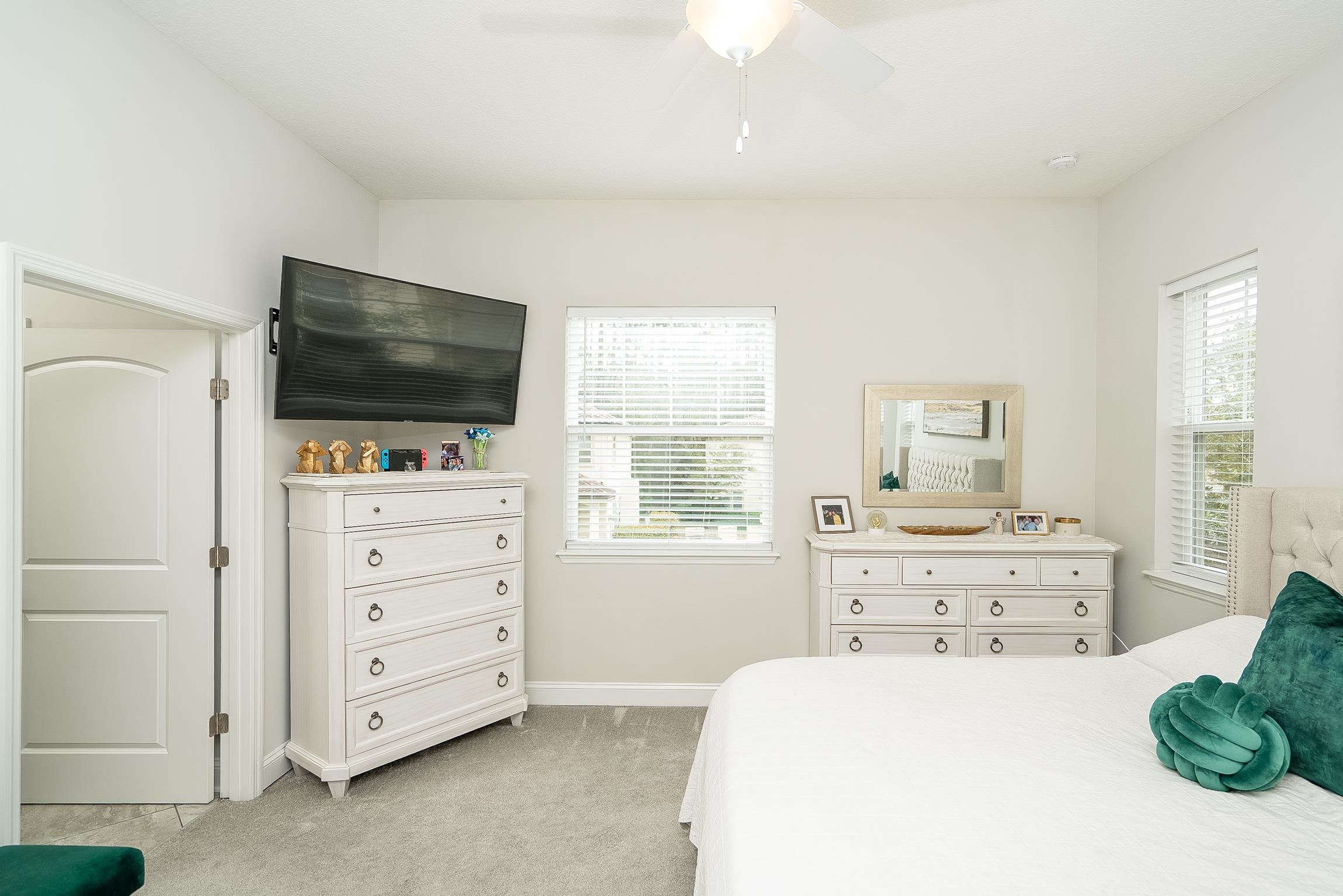 Image 22 of 47 For 107 Canyon Trail