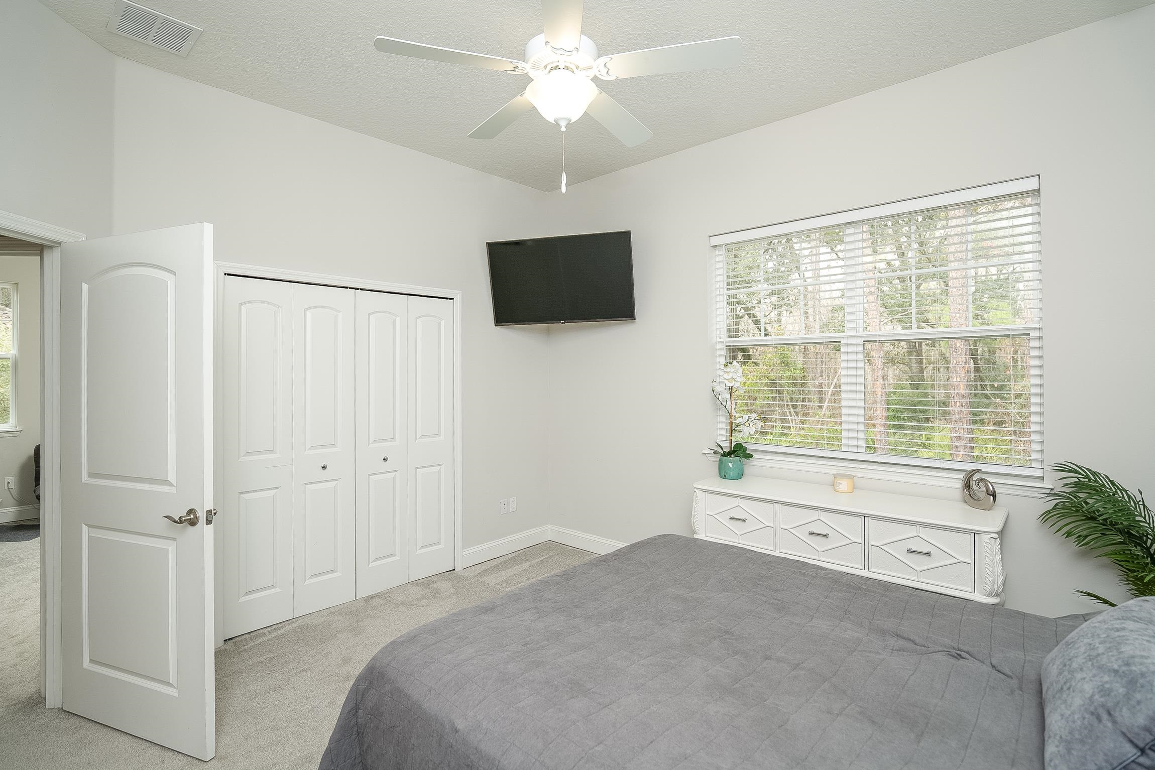 Image 30 of 47 For 107 Canyon Trail