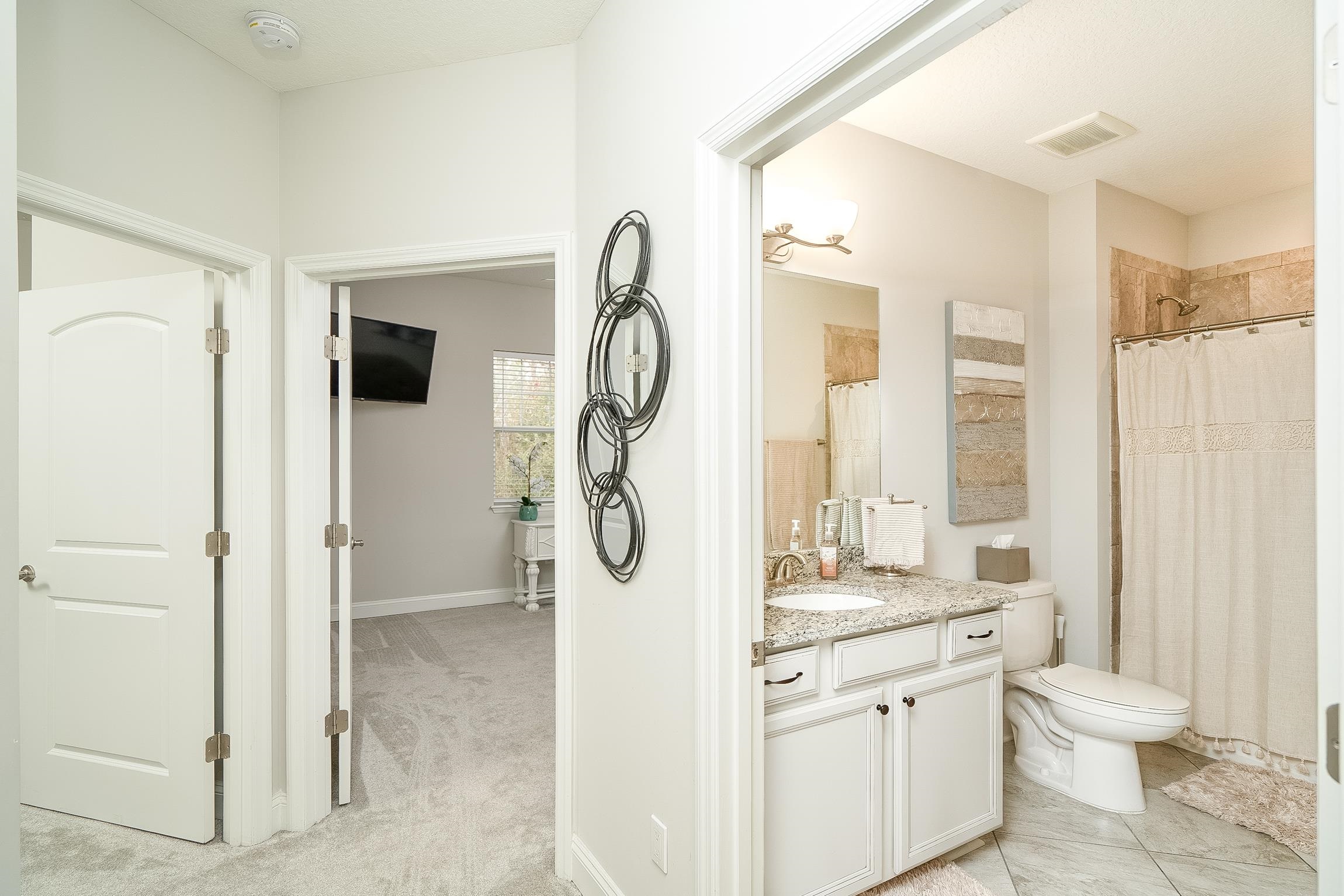 Image 31 of 47 For 107 Canyon Trail