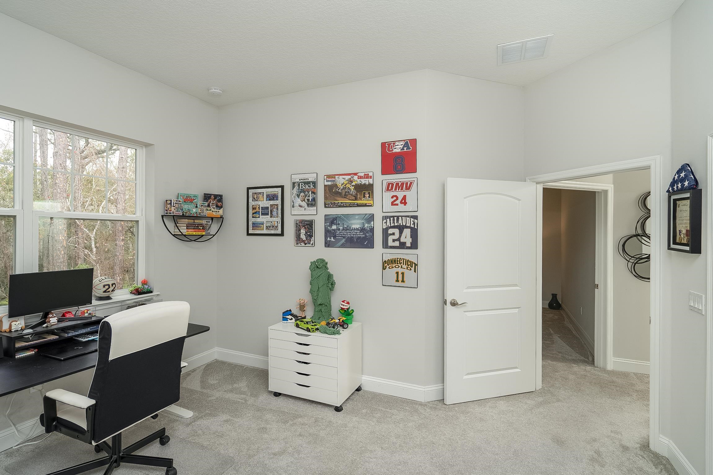 Image 35 of 47 For 107 Canyon Trail