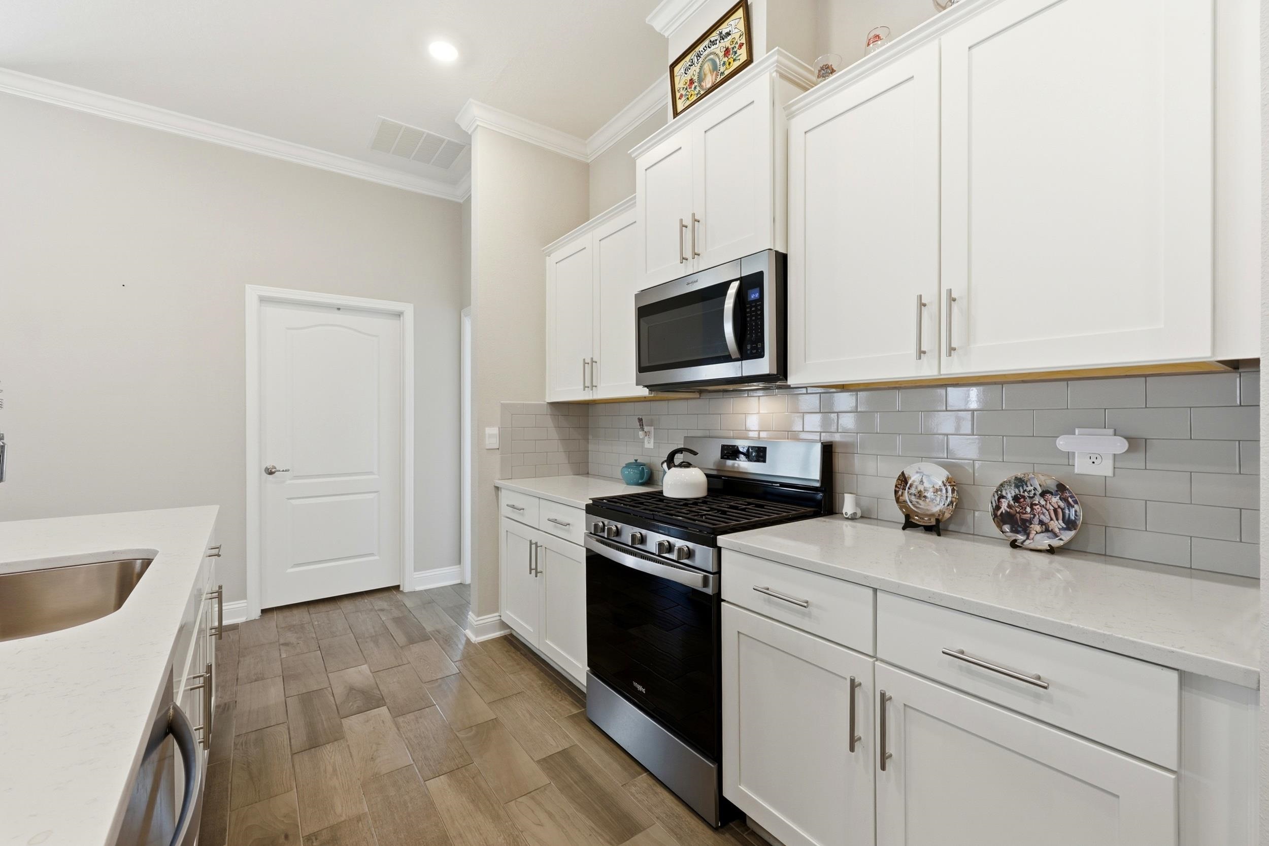 Image 10 of 58 For 53 Dovetail Court