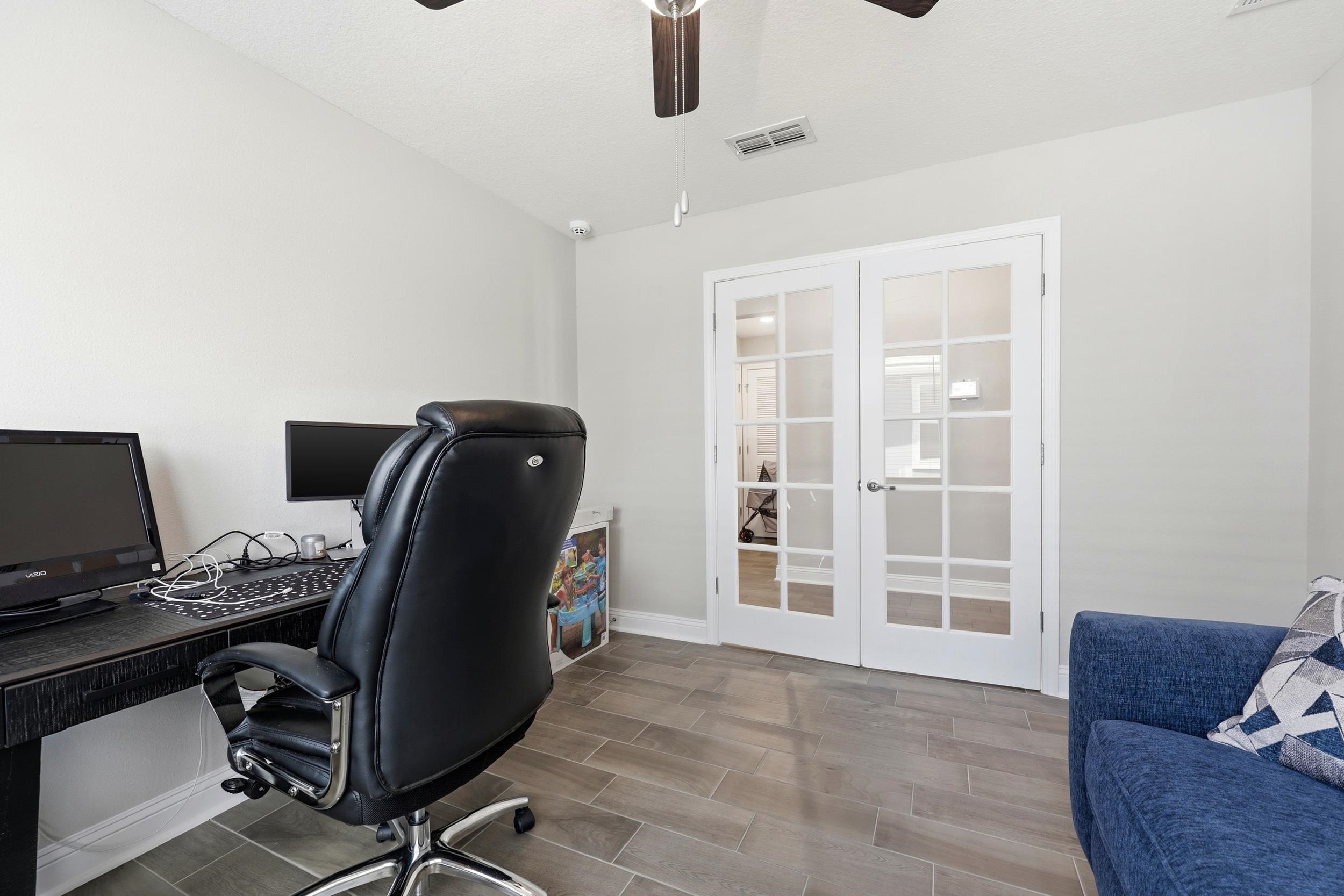 Image 29 of 58 For 53 Dovetail Court