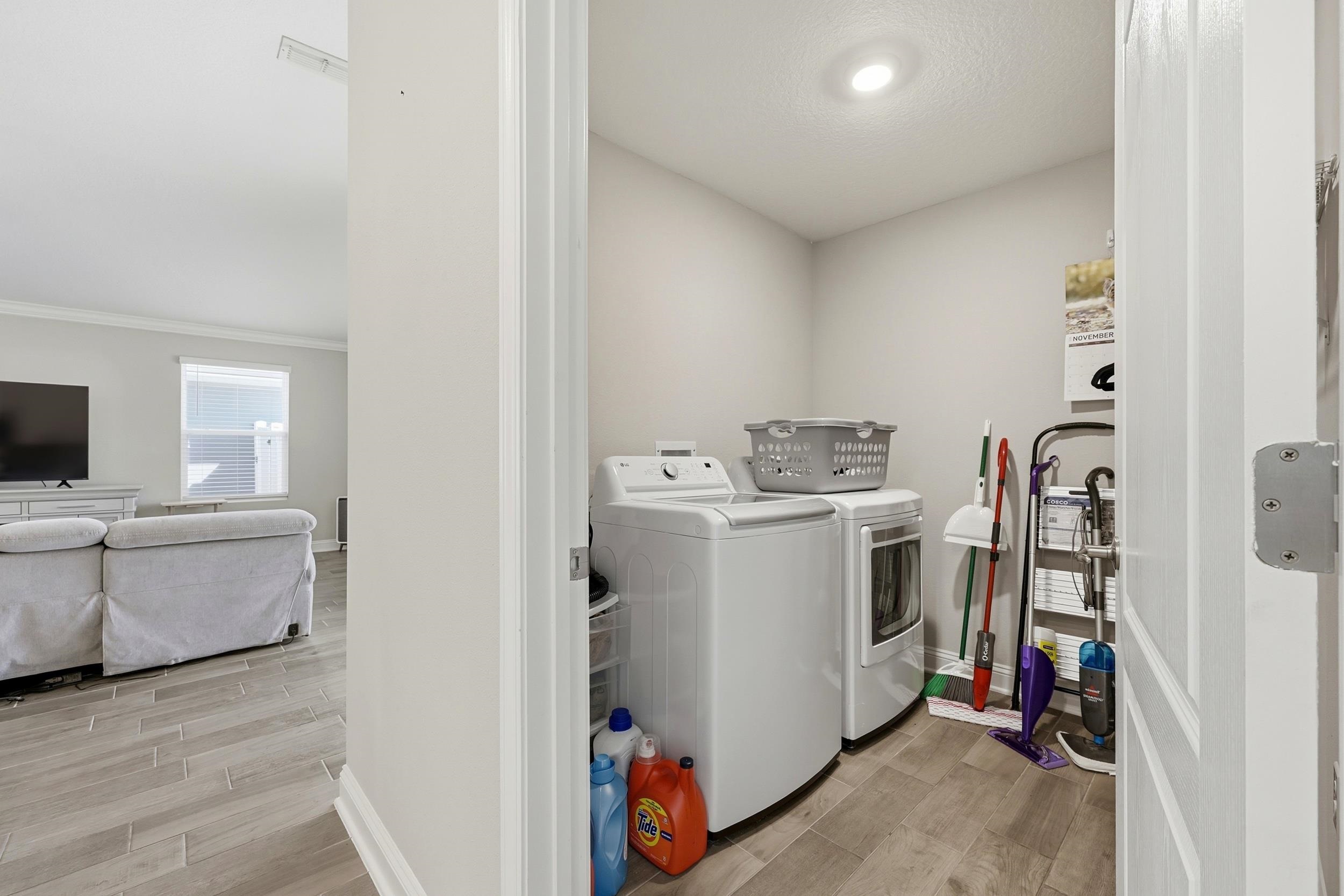 Image 31 of 58 For 53 Dovetail Court