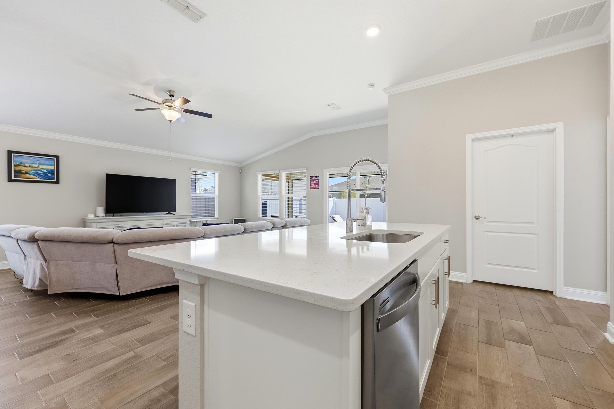 Image 9 of 58 For 53 Dovetail Court