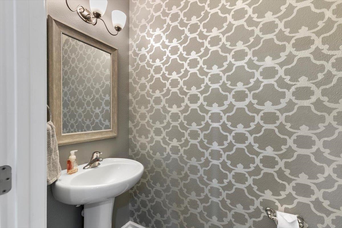 Image 8 of 17 For 277 Servia Drive