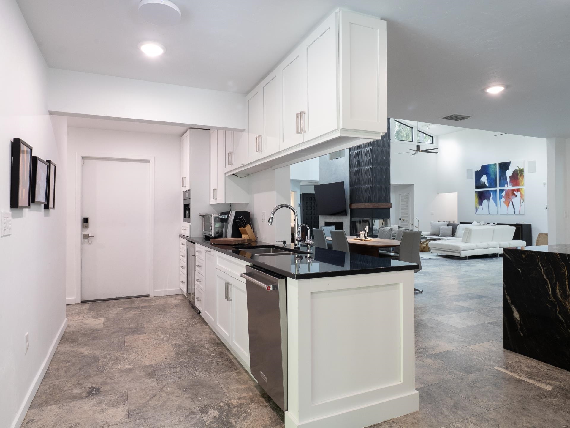 Image 12 of 37 For 2261 24th Avenue Nw