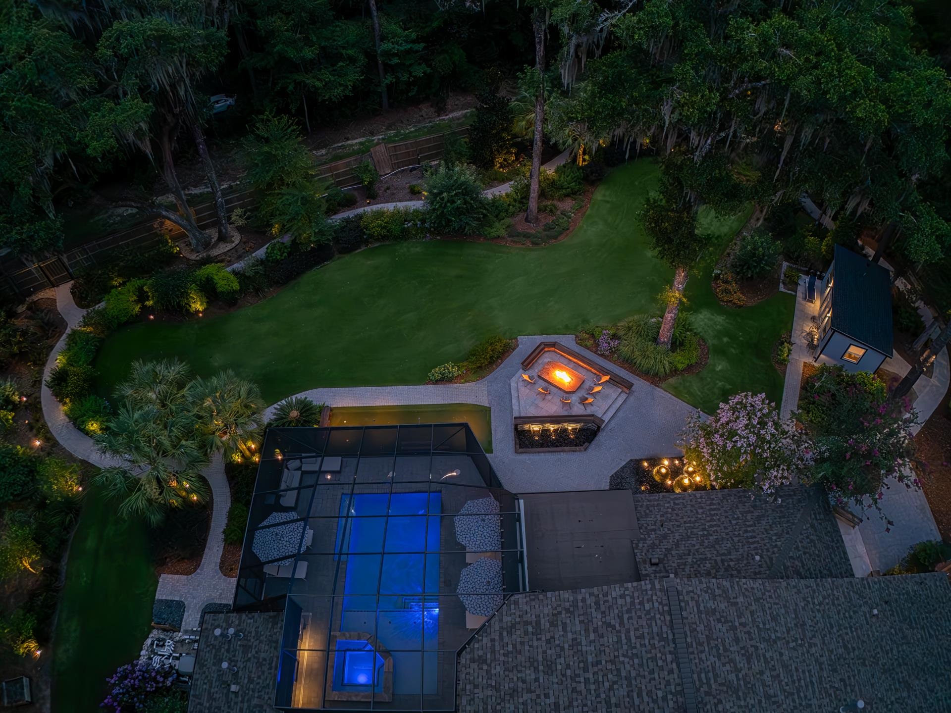 Image 5 of 37 For 2261 24th Avenue Nw