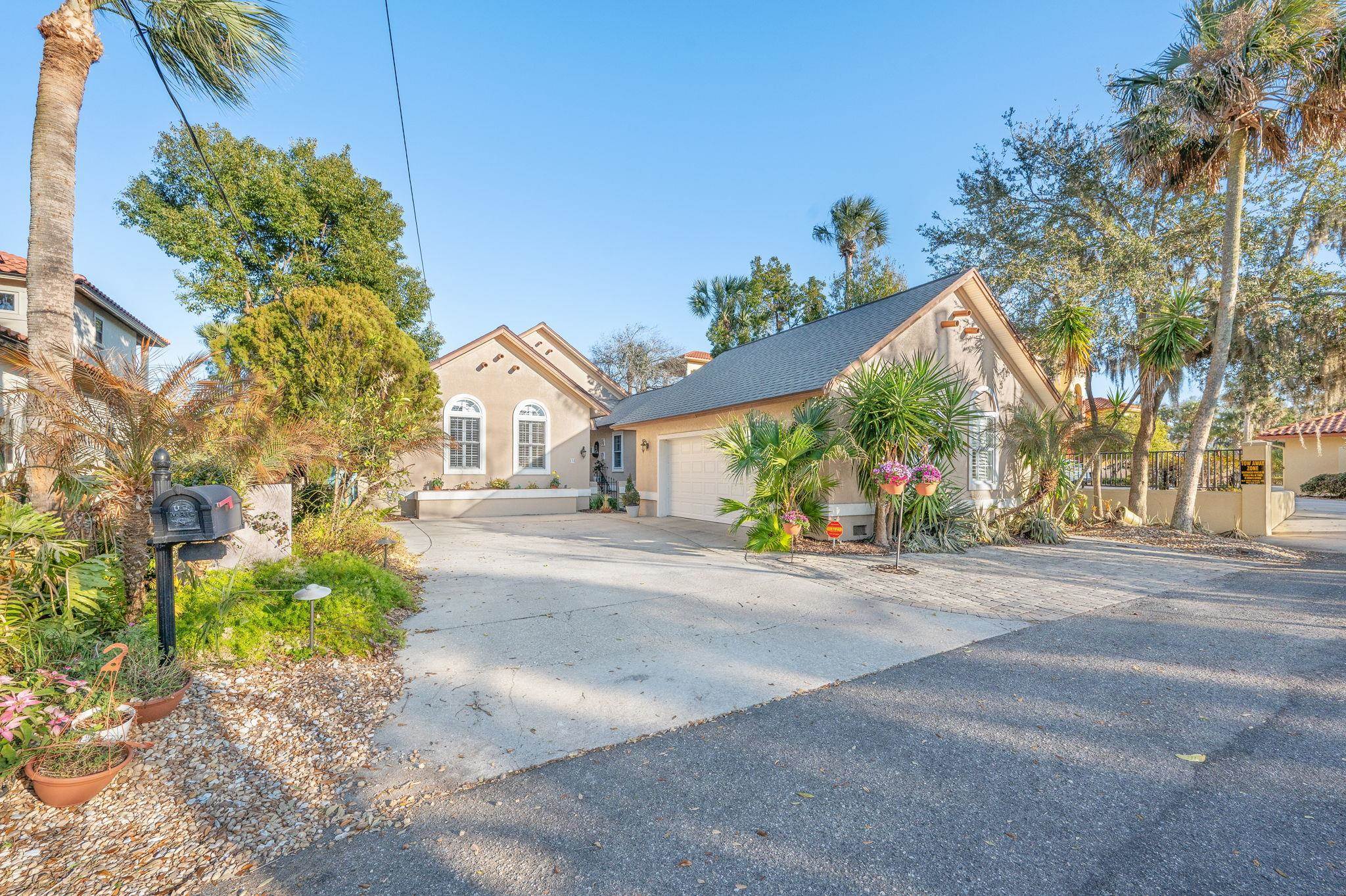 Image 3 of 81 For 3 Radio Rd  